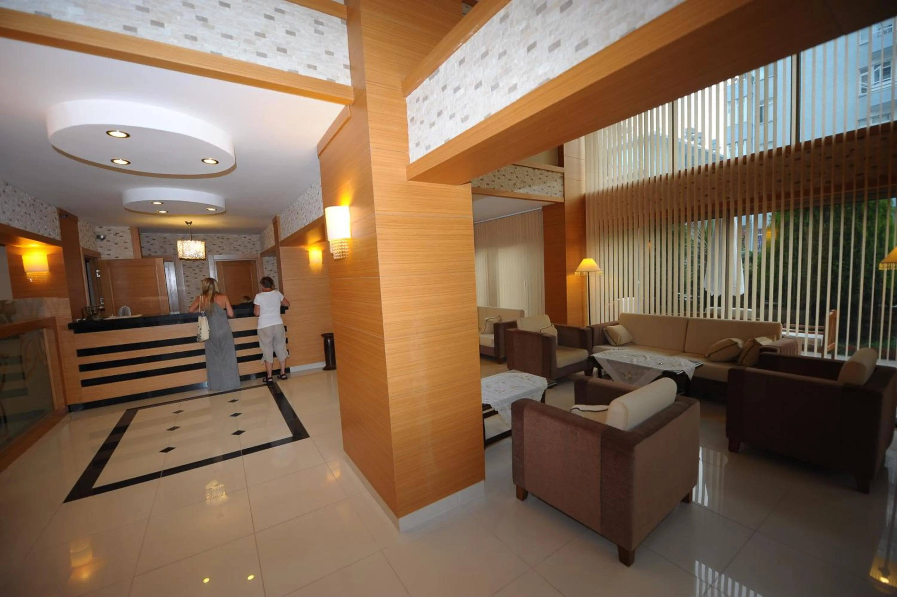 Lobby or reception in Suite Laguna Otel