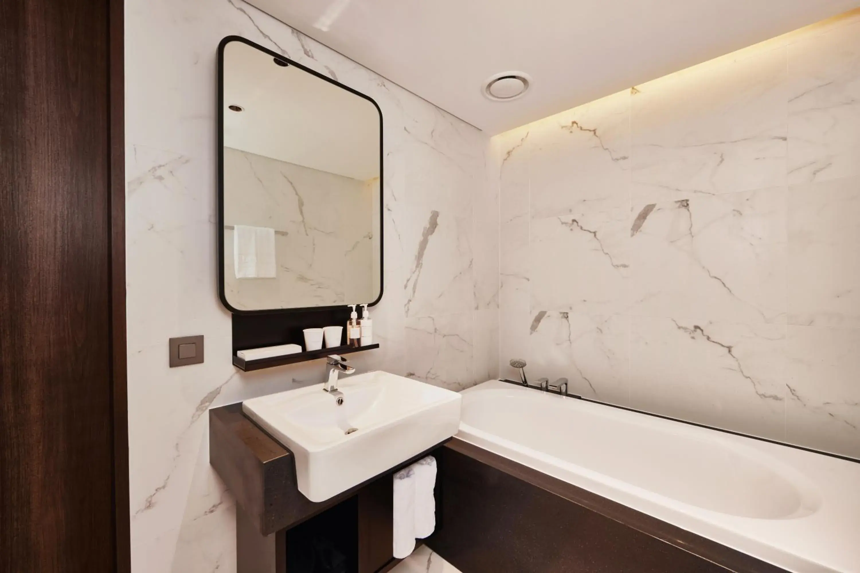 Bathroom in Citadines Connect Hari Busan Bathroom in Citadines Connect Hari Busan