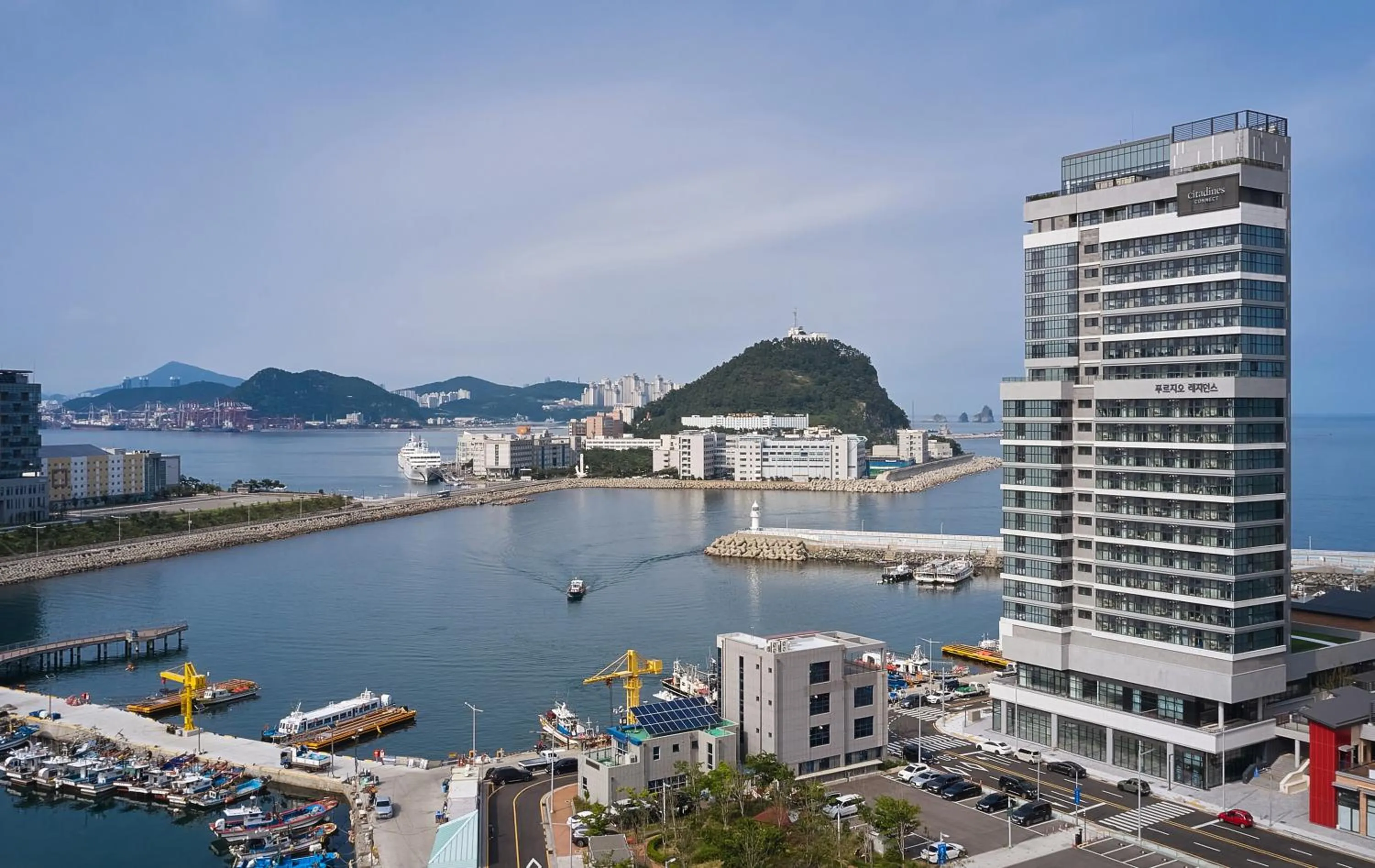 Property building in Citadines Connect Hari Busan