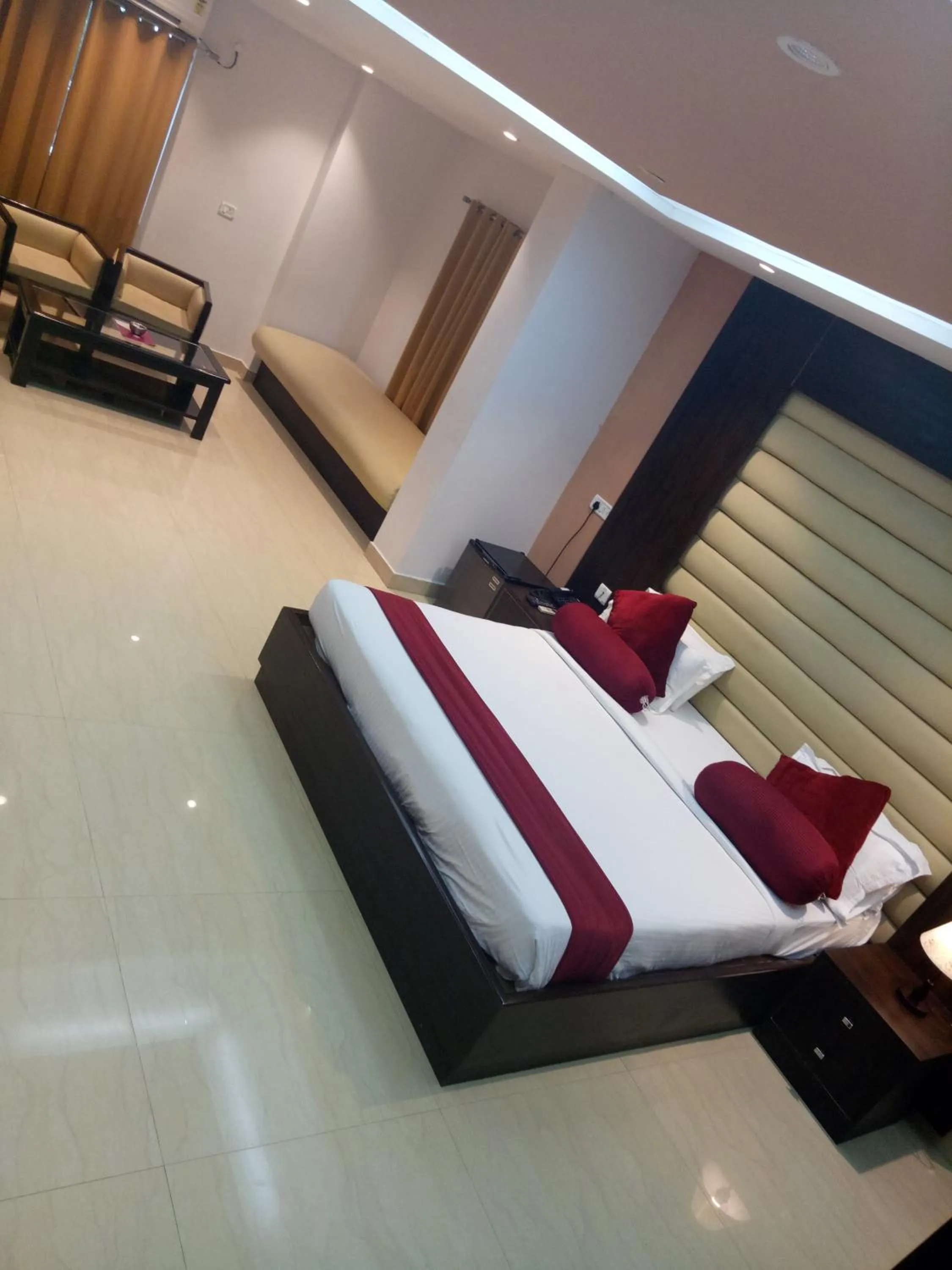 Photo of the whole room, Bed in Chinmaye Inn