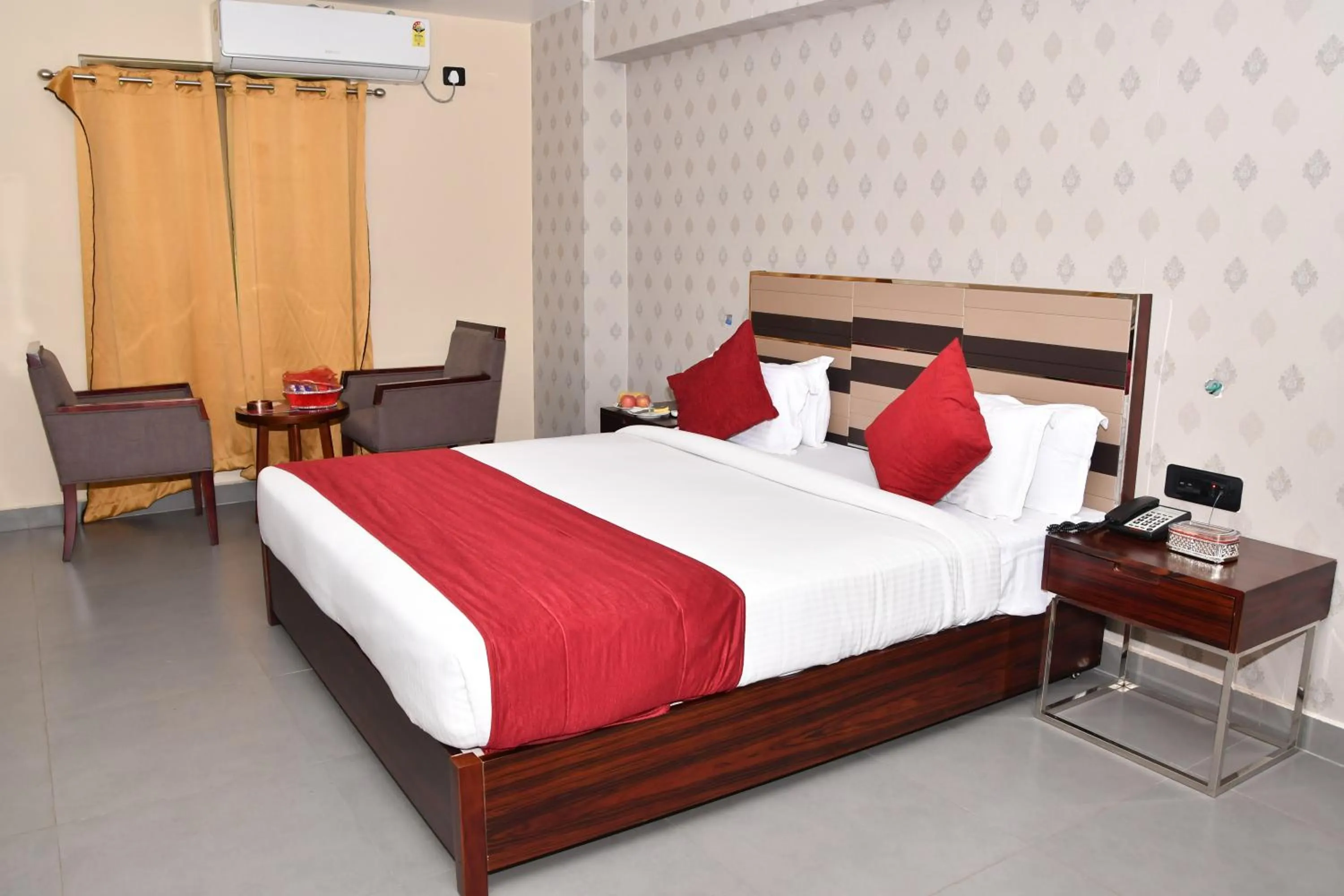 Bedroom, Bed in Chinmaye Inn