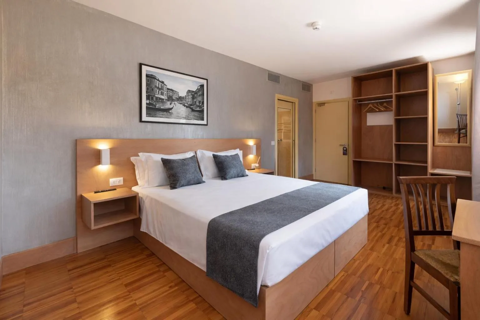 Bed in Torre Antica Venice Airport Hotel