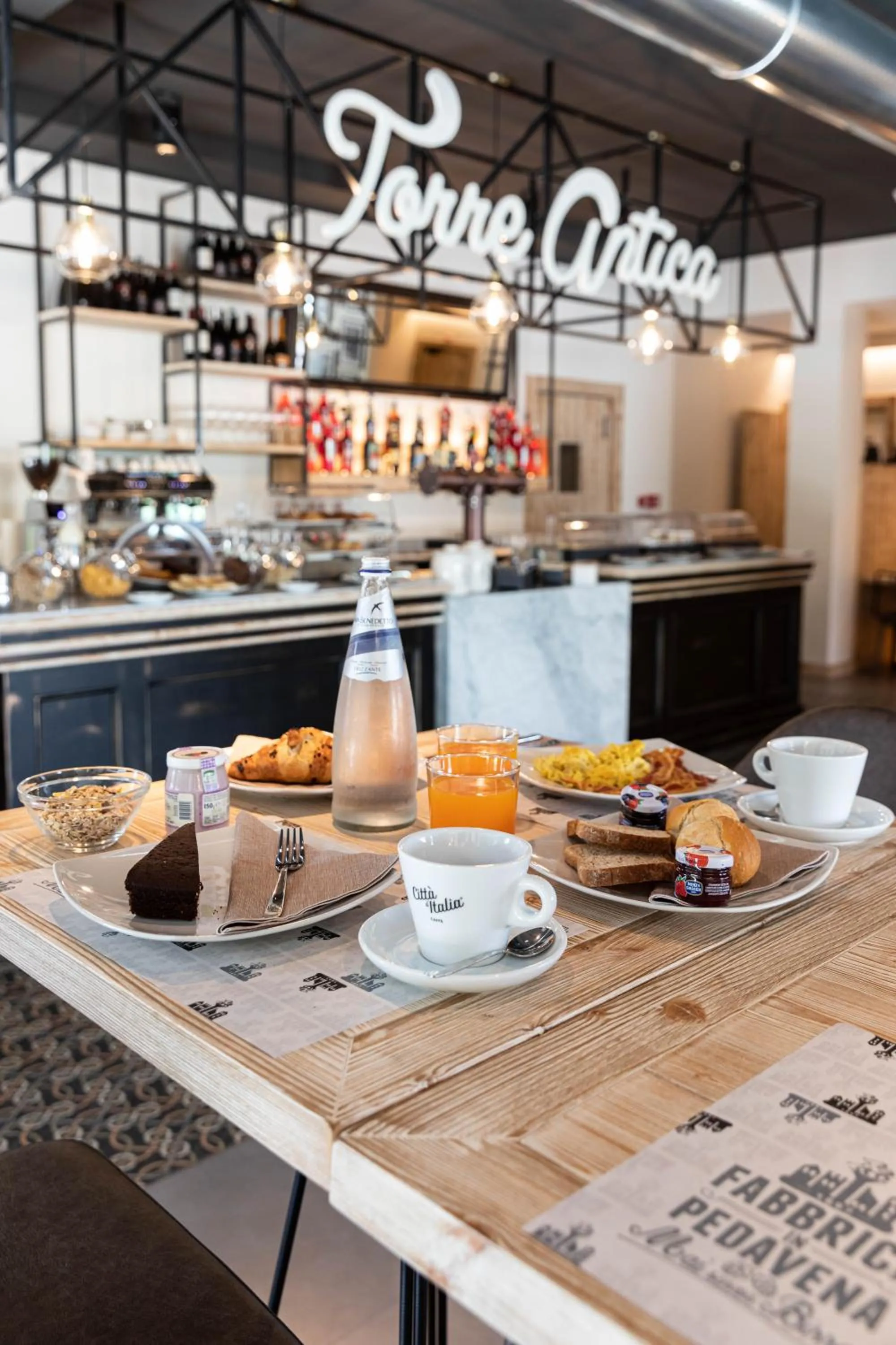 Restaurant/places to eat in Torre Antica Venice Airport Hotel