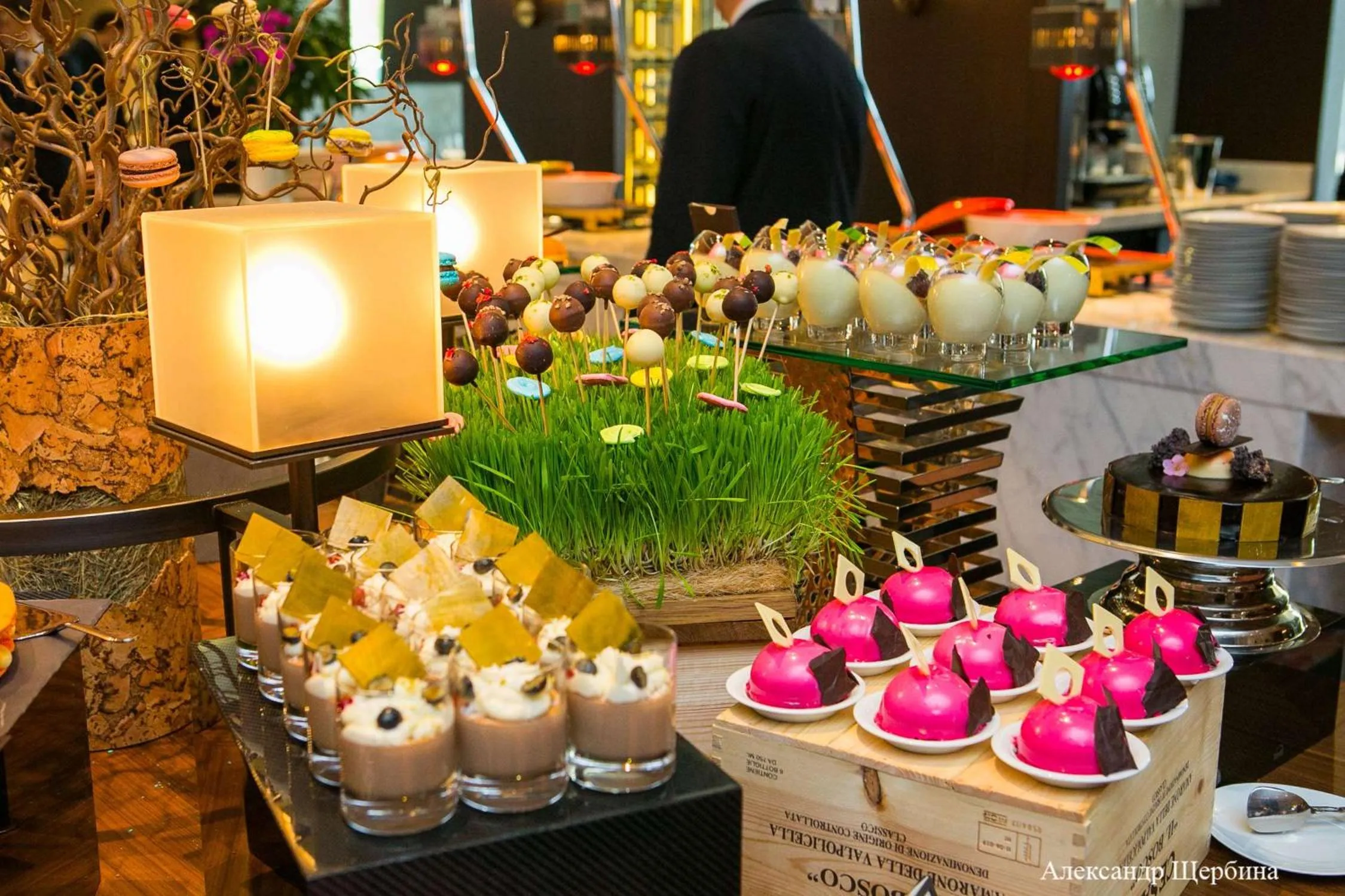 Restaurant/places to eat in Hilton Kyiv