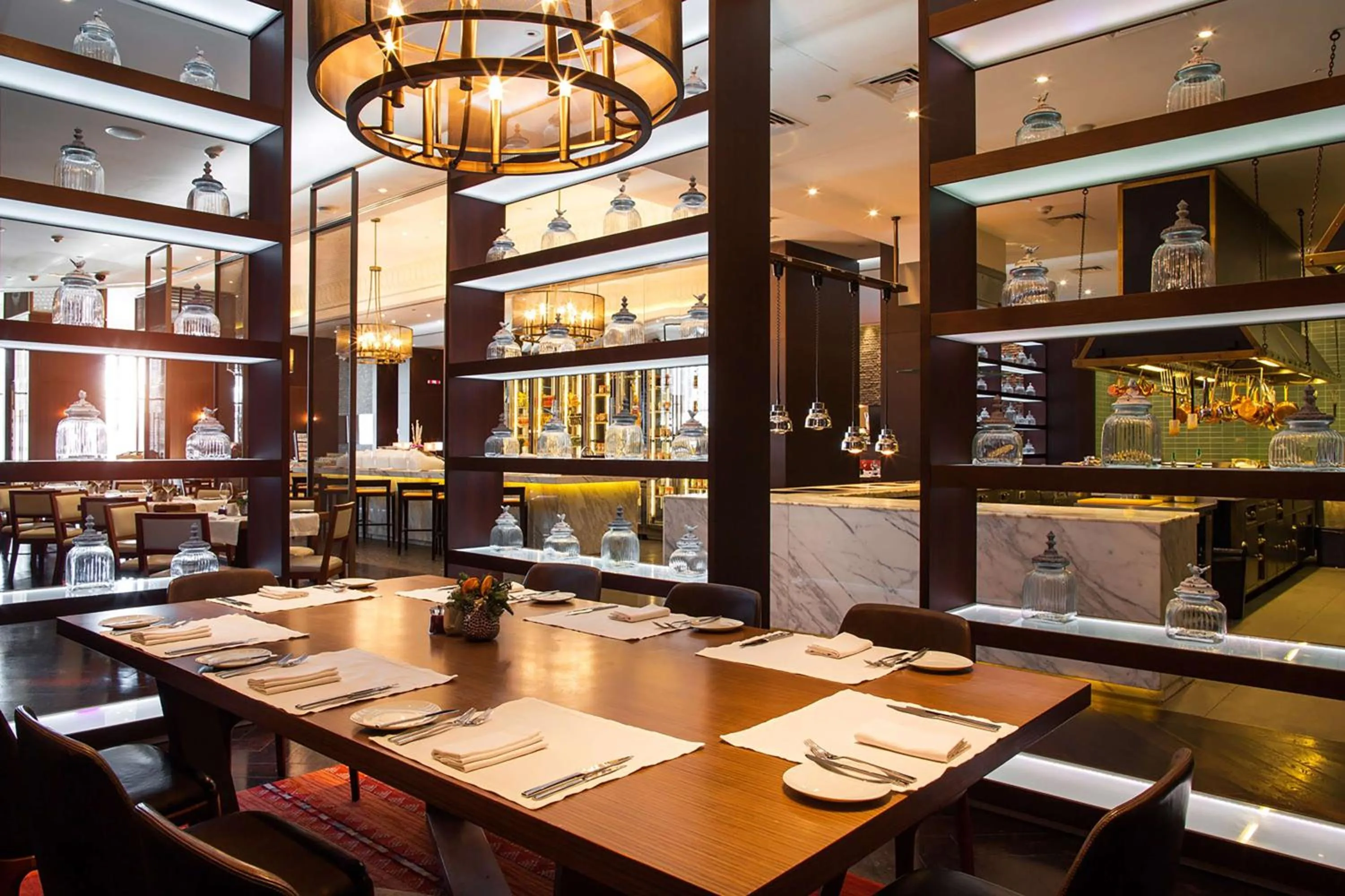 Restaurant/places to eat in Hilton Kyiv