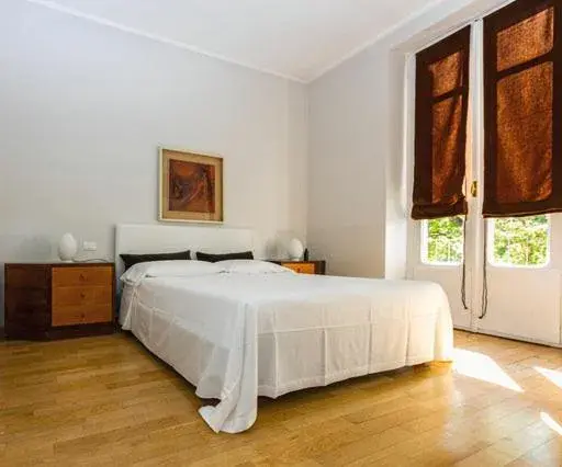 Double Room - single occupancy in B&B Via Stampatori Double Room - single occupancy in B&B Via Stampatori