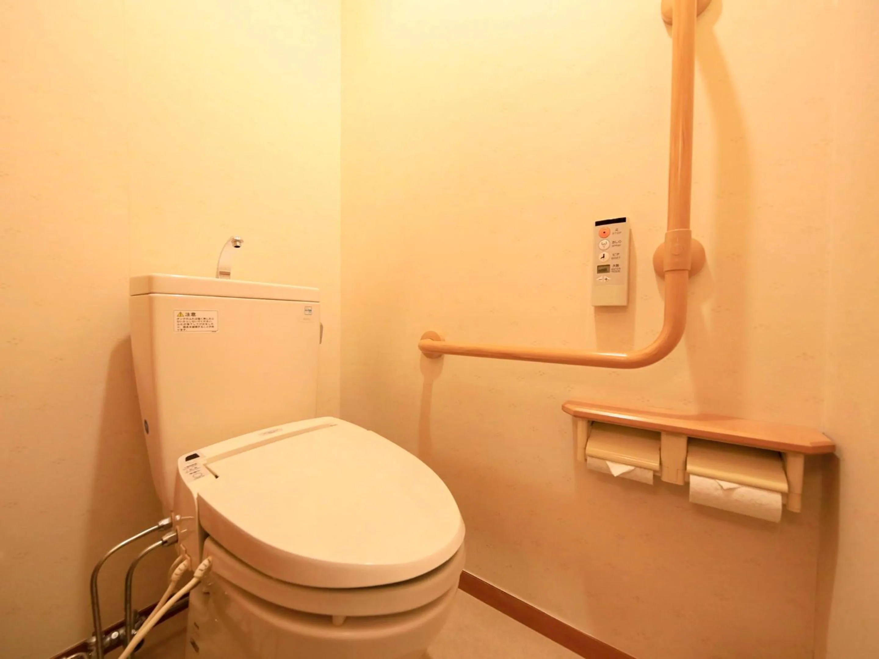 Toilet in SPRINGS VILLAGE 足柄 丹沢温泉リゾート＆グランピング