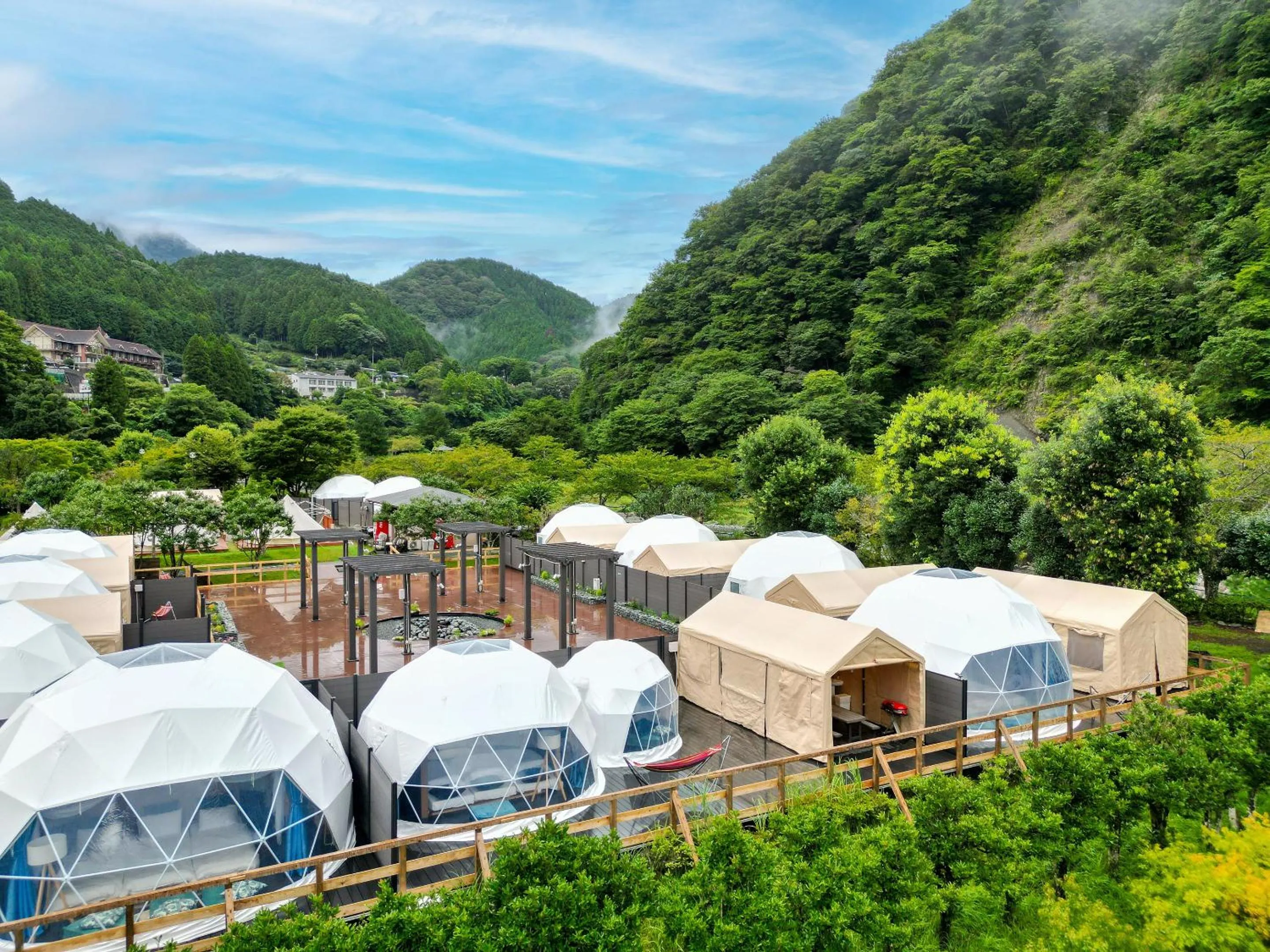 Property building in SPRINGS VILLAGE 足柄 丹沢温泉リゾート＆グランピング