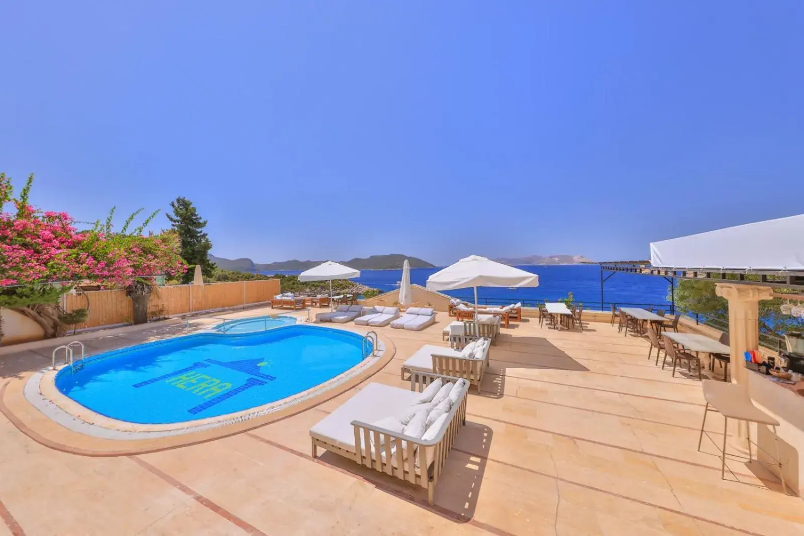 Swimming pool in Hera Hotel Swimming pool in Hera Hotel