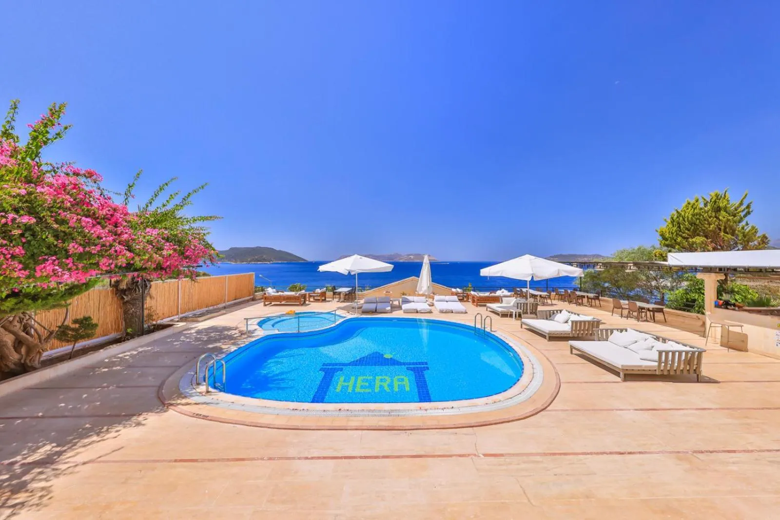 Swimming pool in Hera Hotel