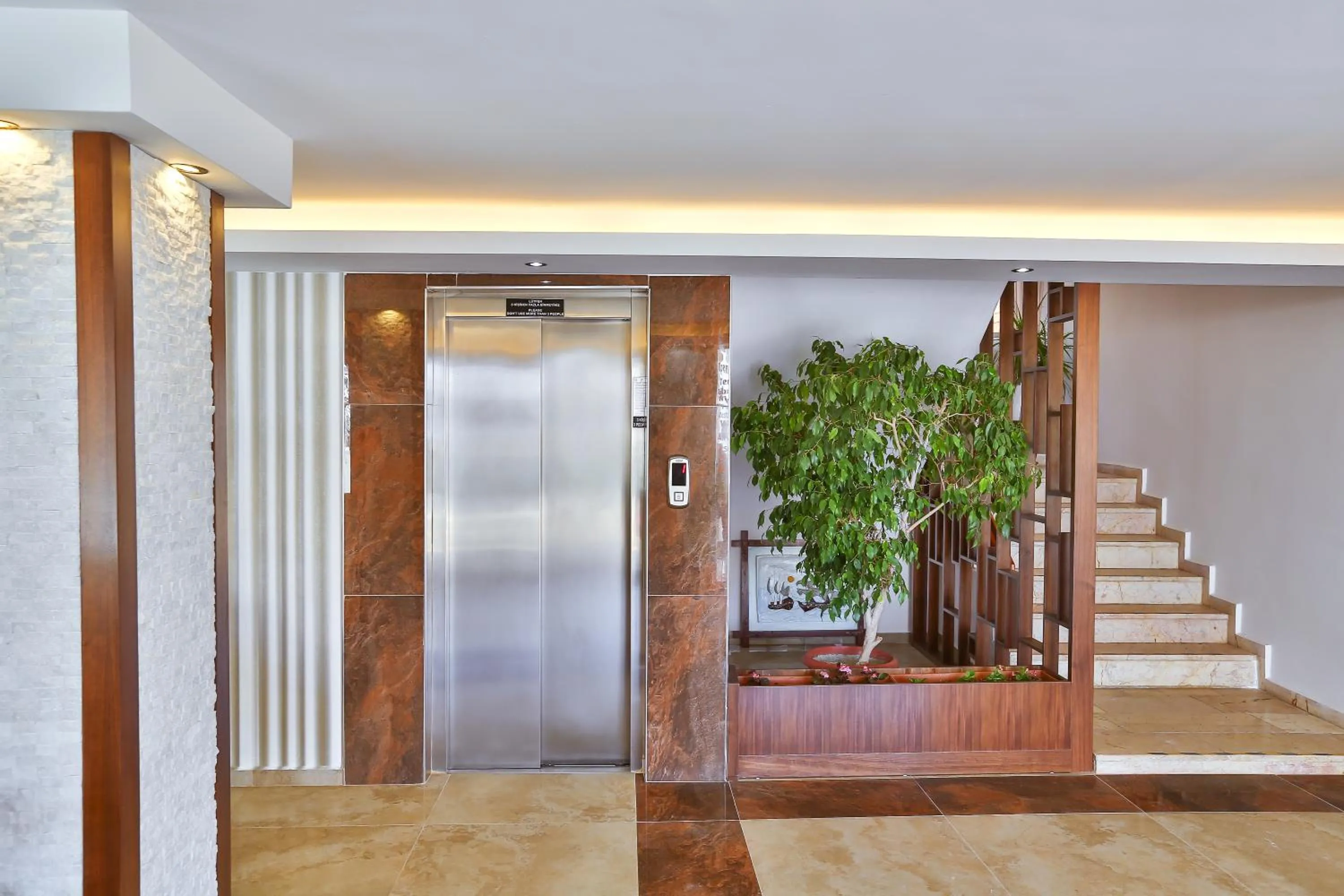 Facade/entrance in Hotel Kayahan