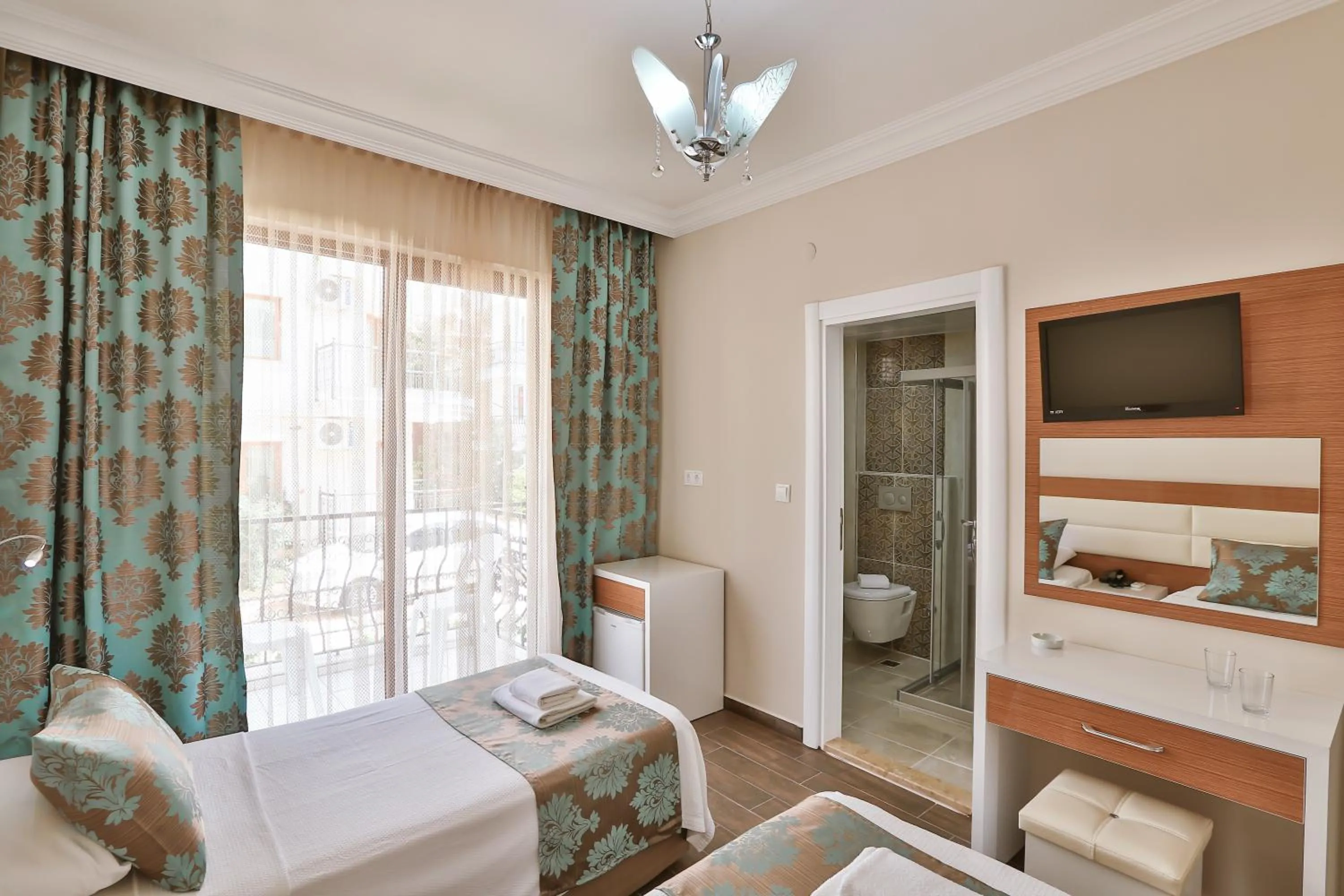 Photo of the whole room, Bed in Hotel Kayahan