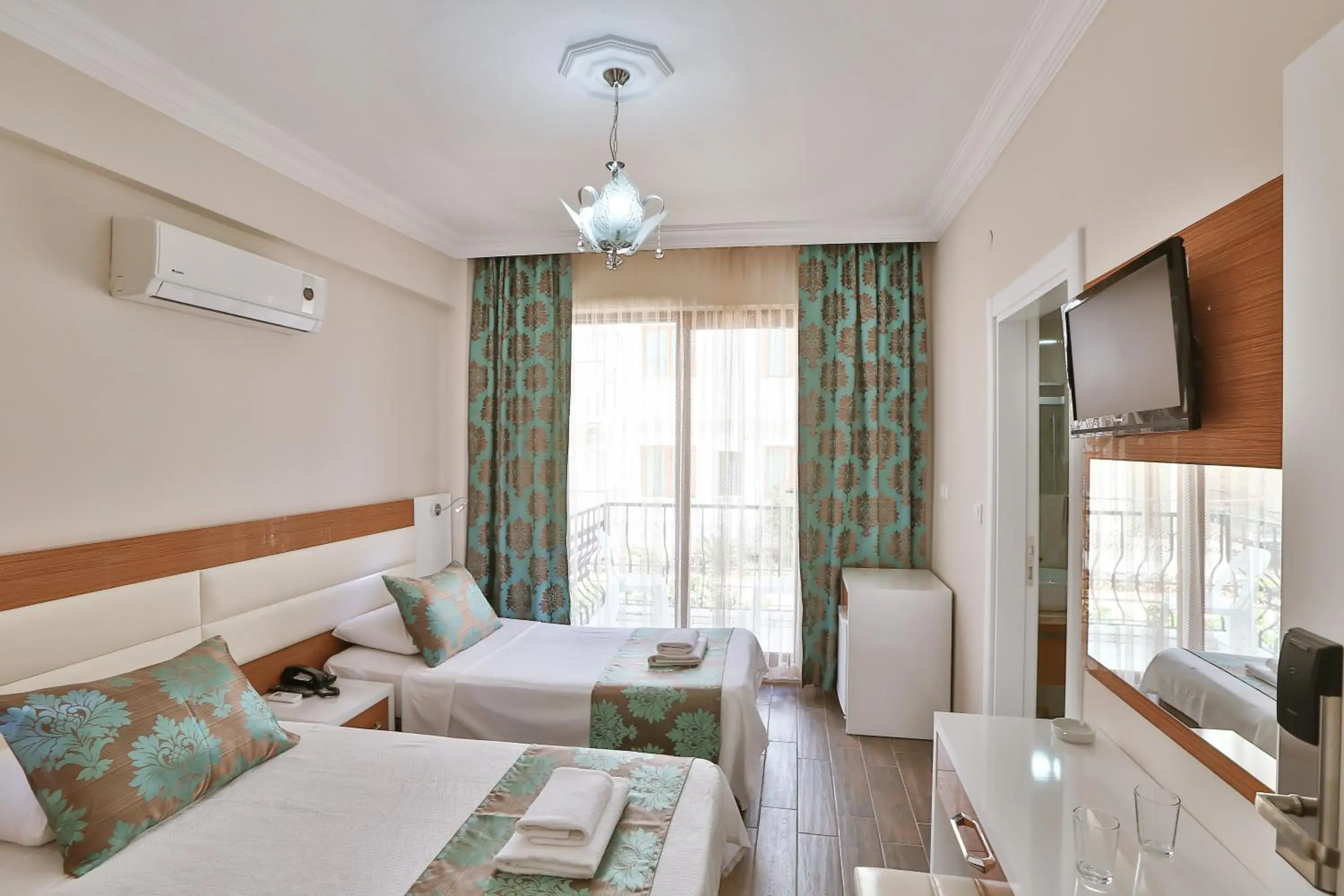 Twin Room - single occupancy in Hotel Kayahan Twin Room - single occupancy in Hotel Kayahan