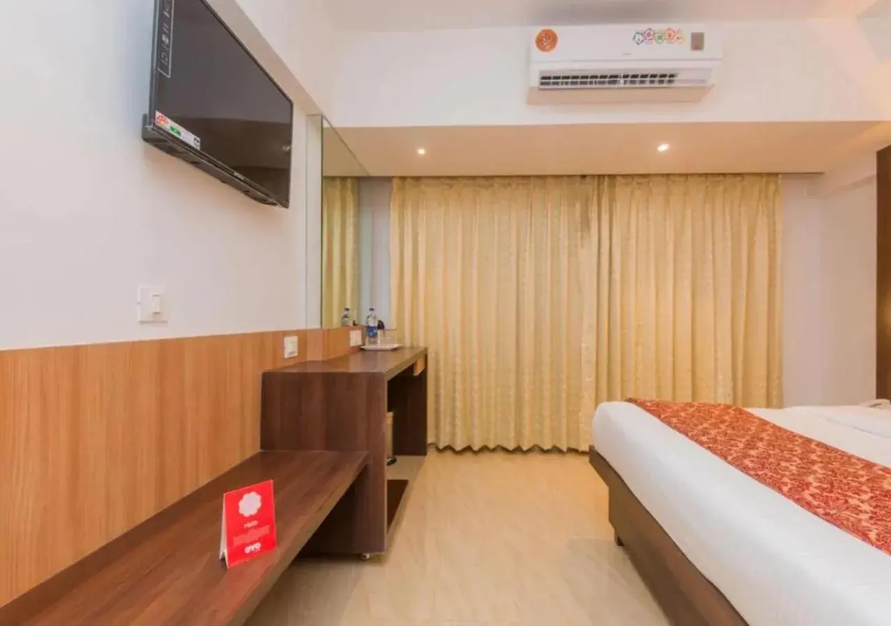 Bedroom, Bed in Hotel Mourya Residency Bedroom, Bed in Hotel Mourya Residency