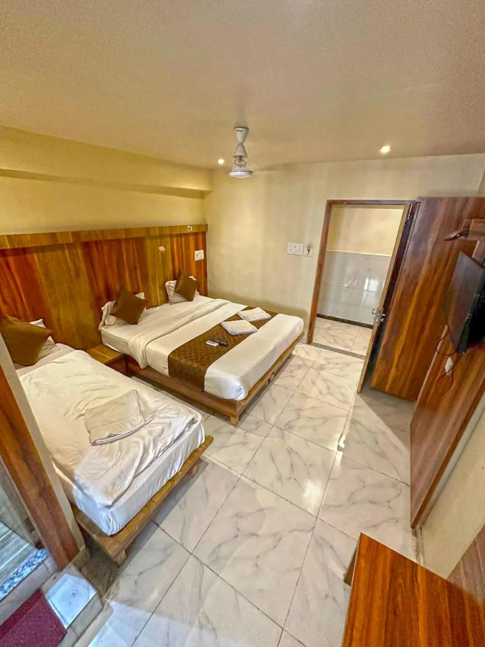 Bedroom, Bed in Hotel Mourya Residency