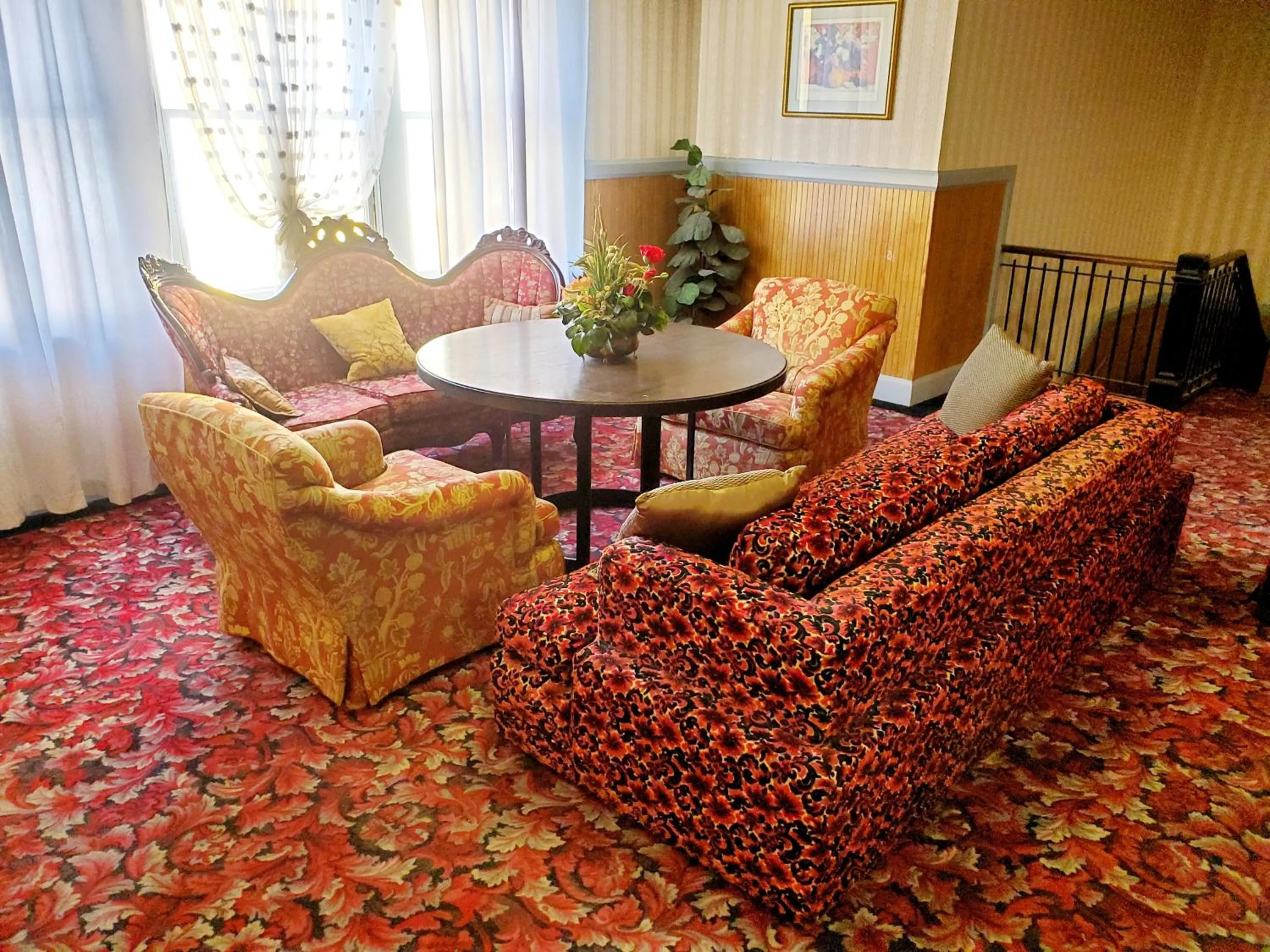 Lounge or bar in Monte Villa Hotel