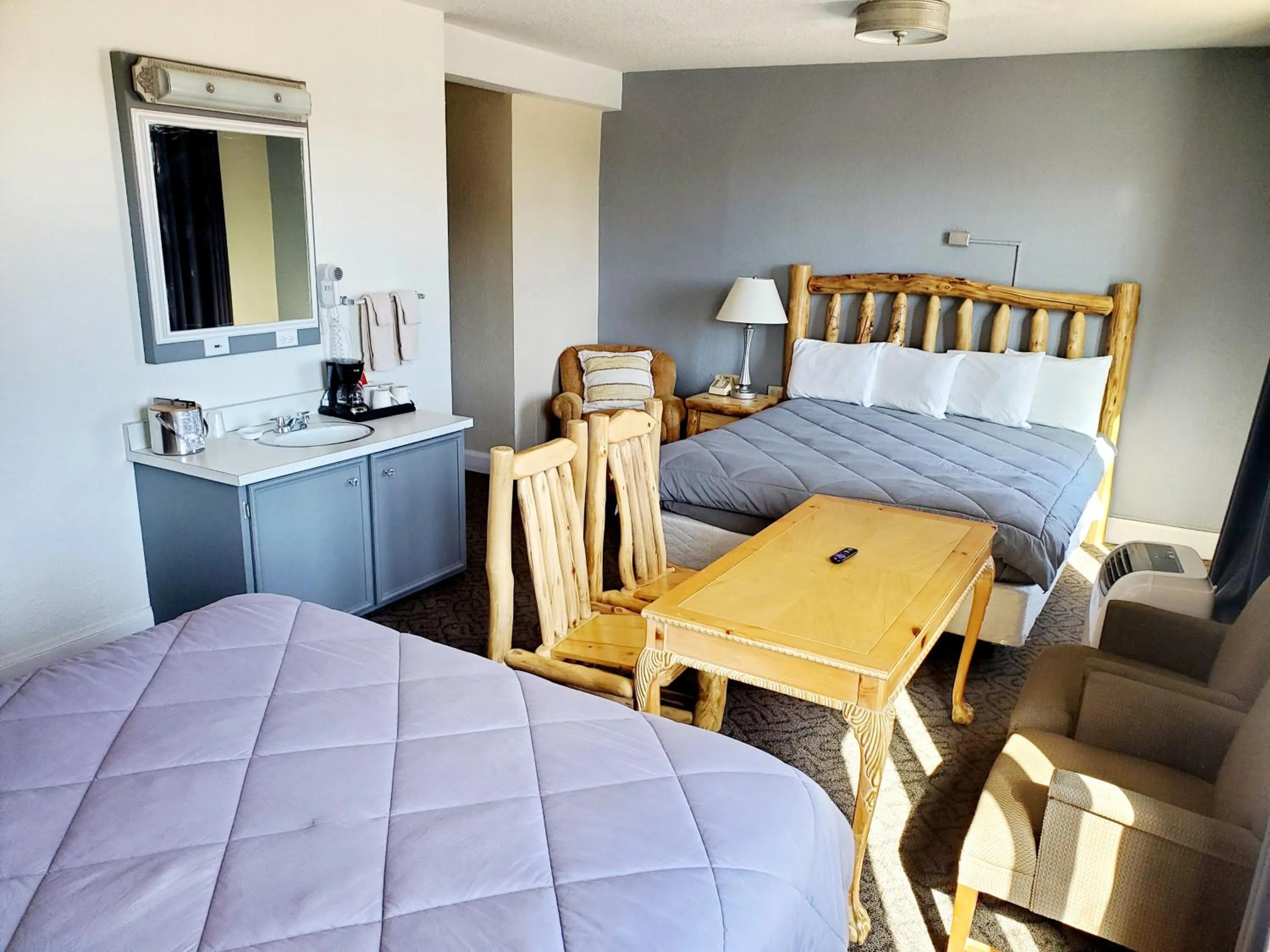 Bed in Monte Villa Hotel