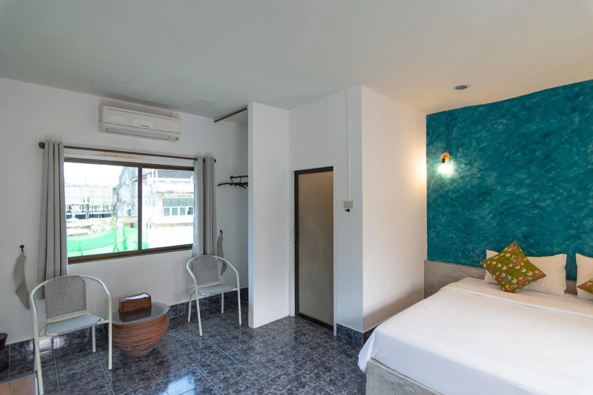 Photo of the whole room, Bed in THANSILA Resort