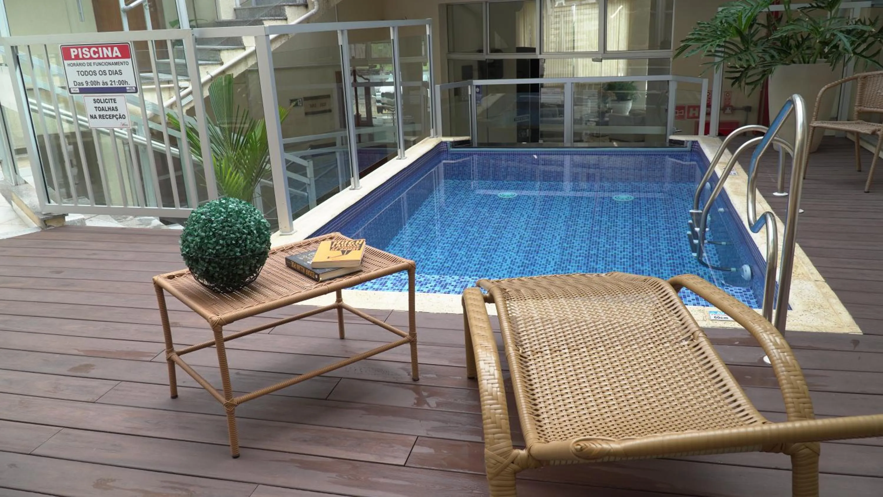 Swimming pool in Ferian Plaza Hotel