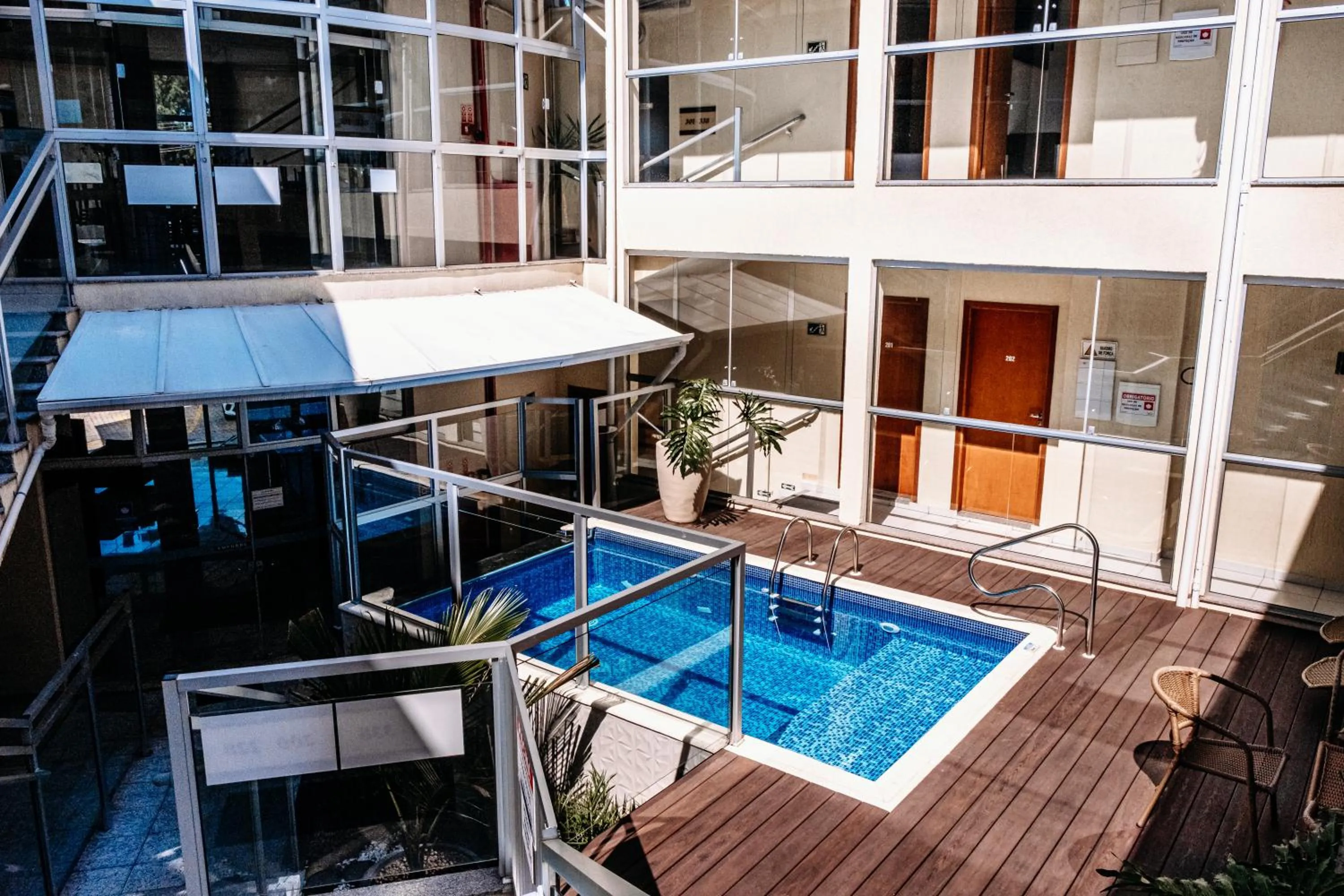 Swimming pool in Ferian Plaza Hotel
