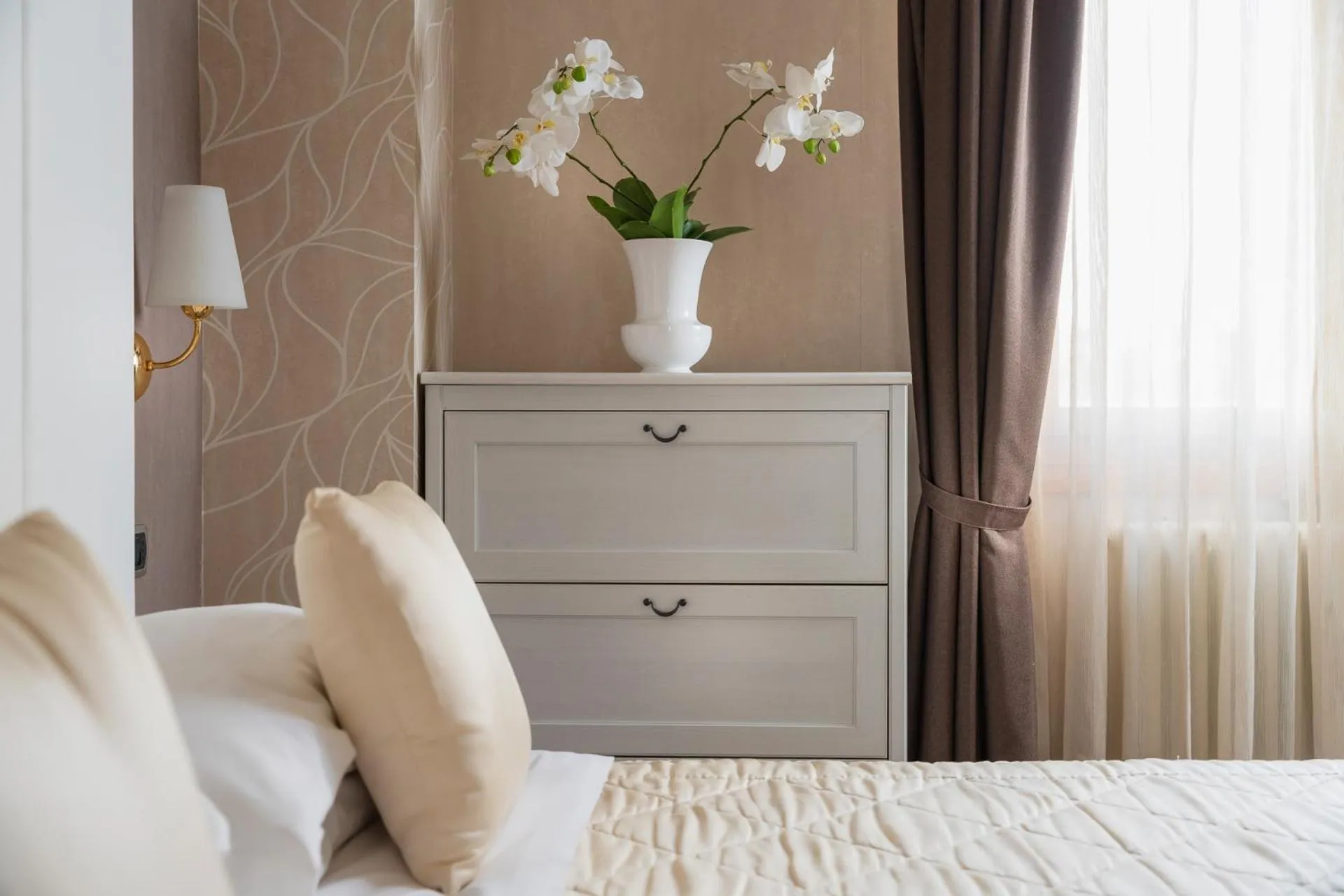 Bedroom, Bed in Hotel Re Enzo