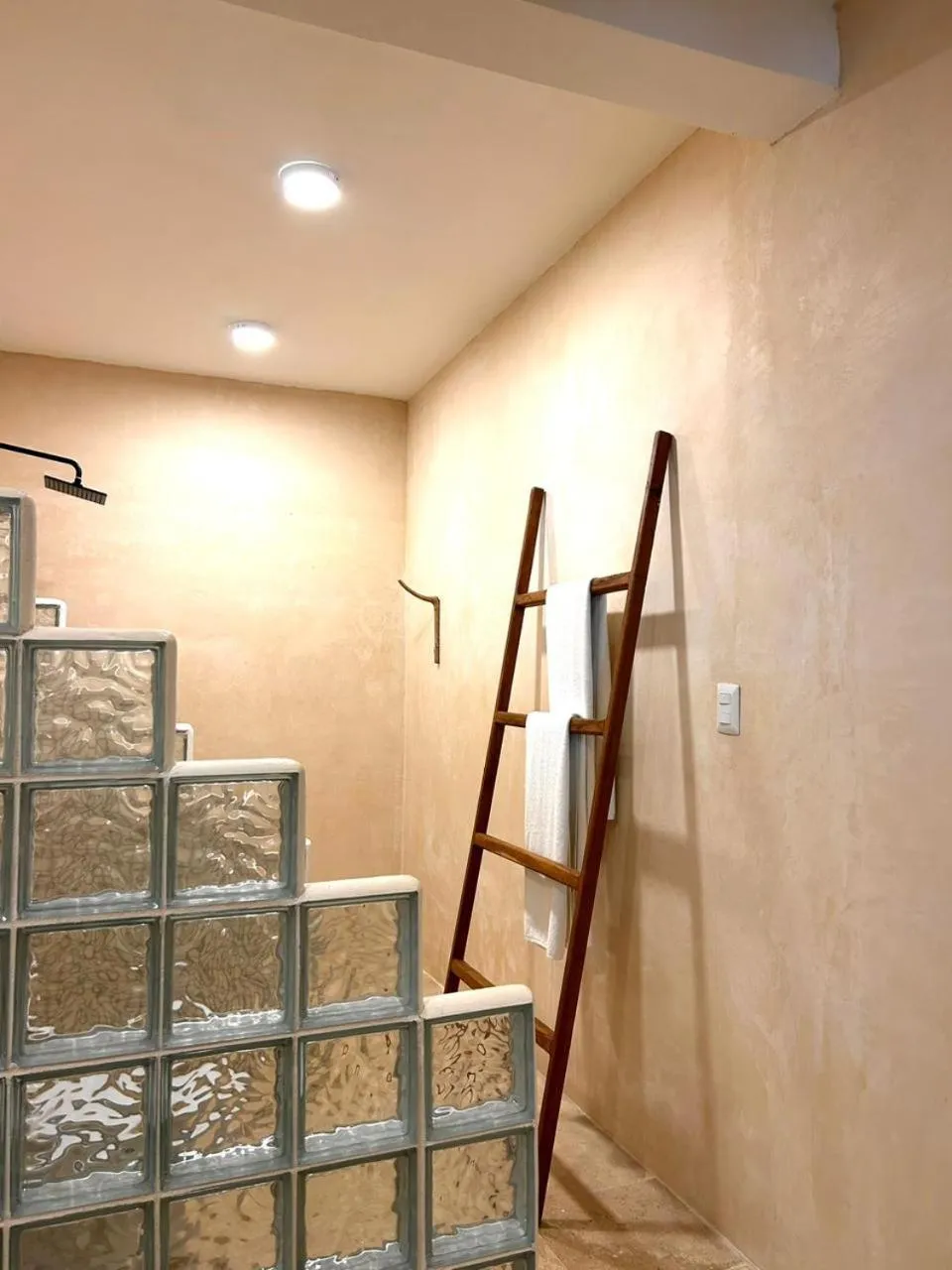 Shower in Alquimia Hotel Boutique