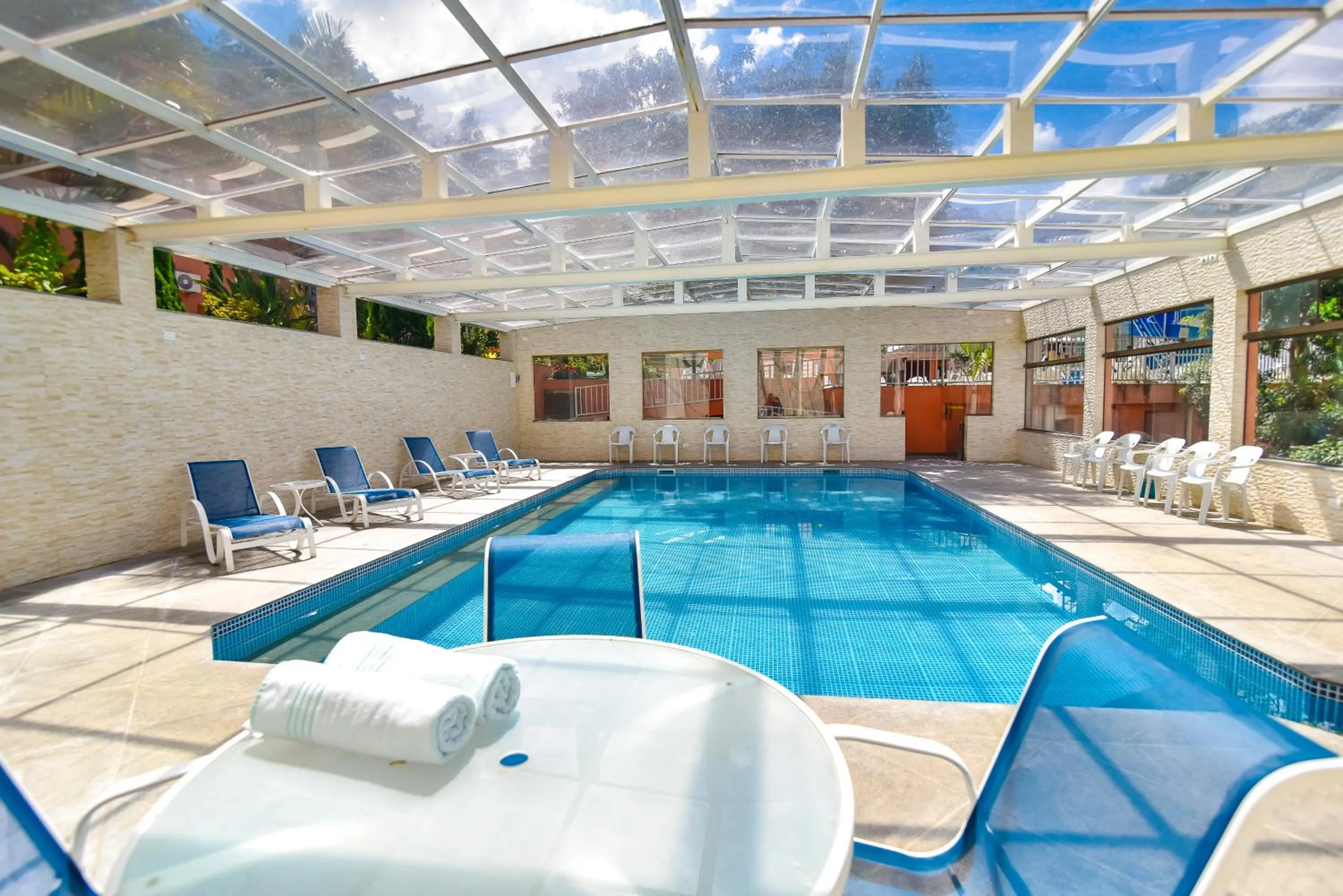 Swimming pool in Hotel Refúgio Vista Serrana