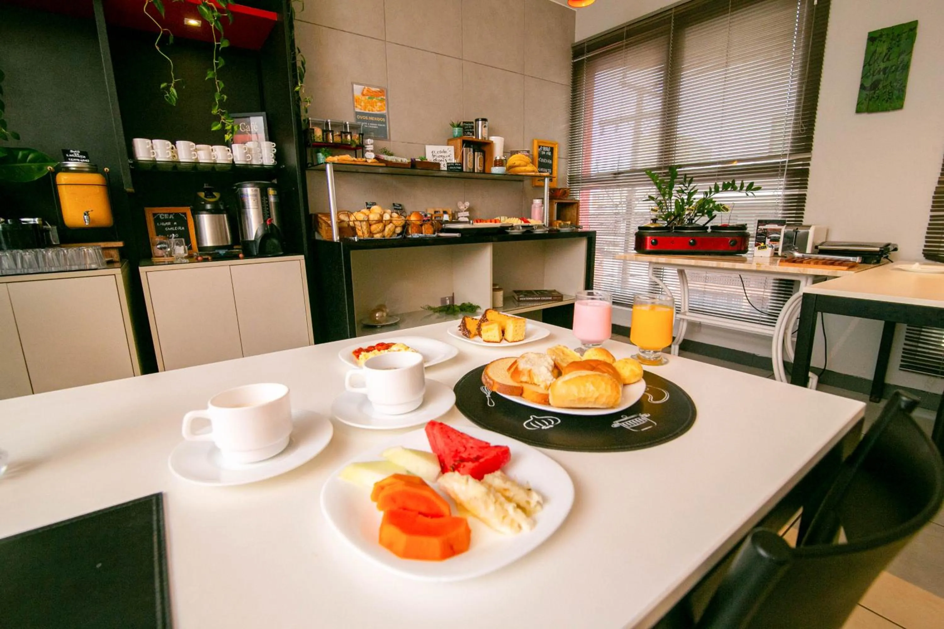 Breakfast in I-Hotel Piracicaba