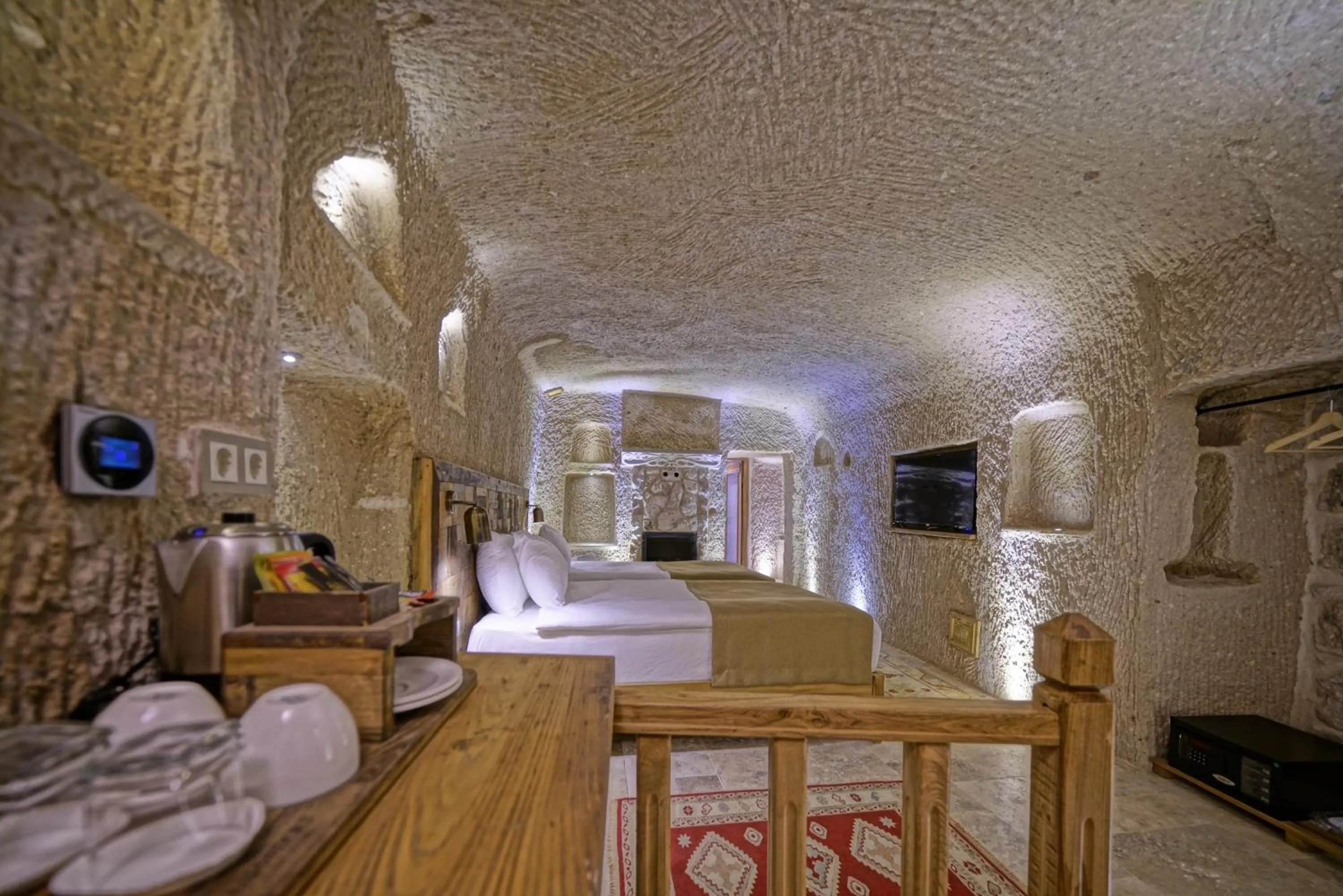 Bed in Kappadoks Cave Hotel