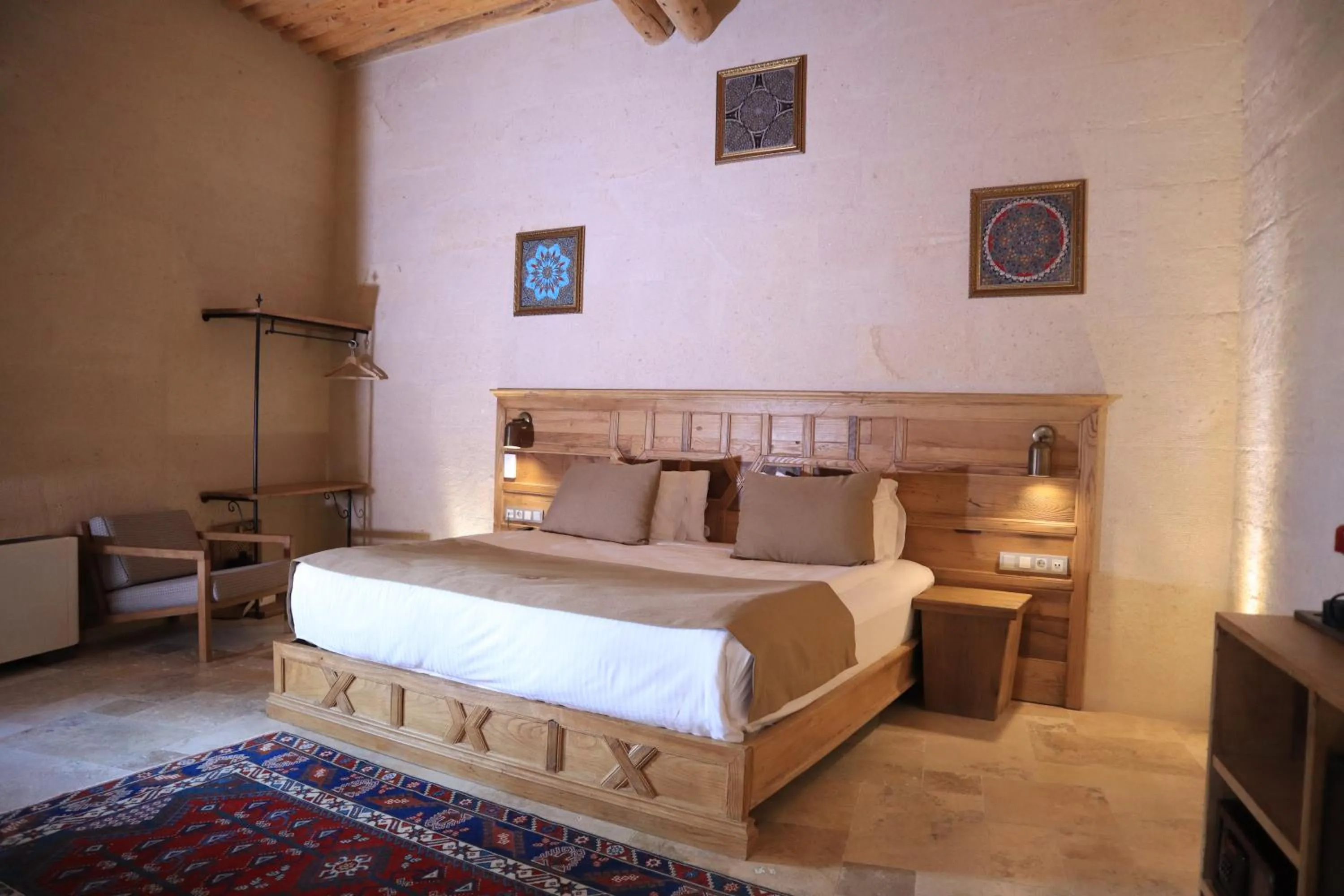 Bed in Kappadoks Cave Hotel