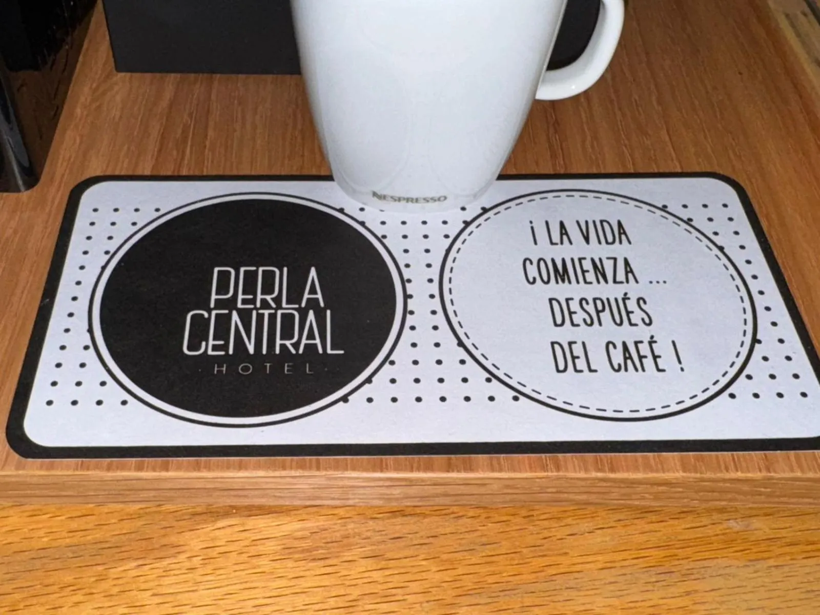 Coffee/tea facilities in Hotel Perla Central