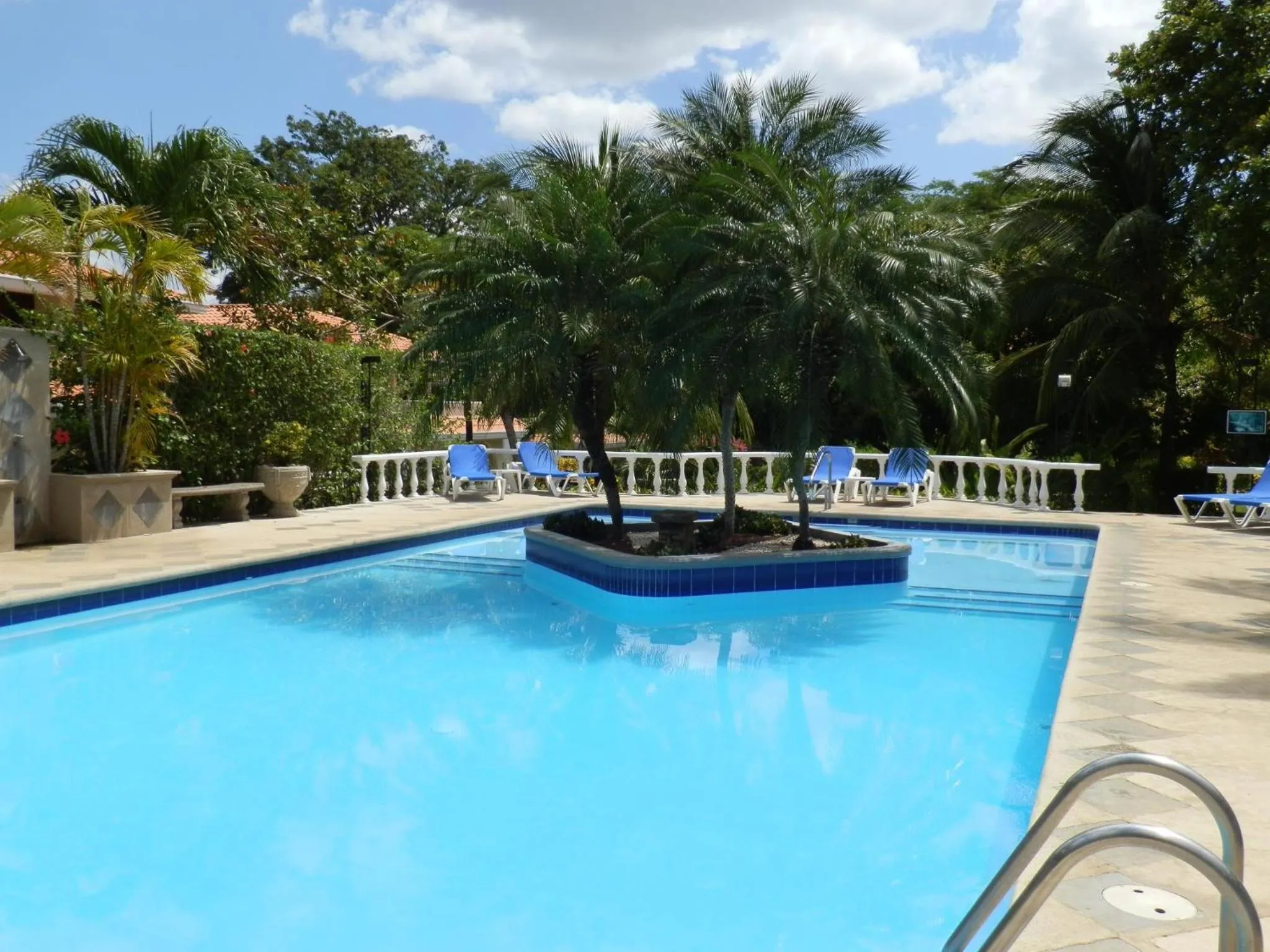 Swimming pool in Villa del Sueño