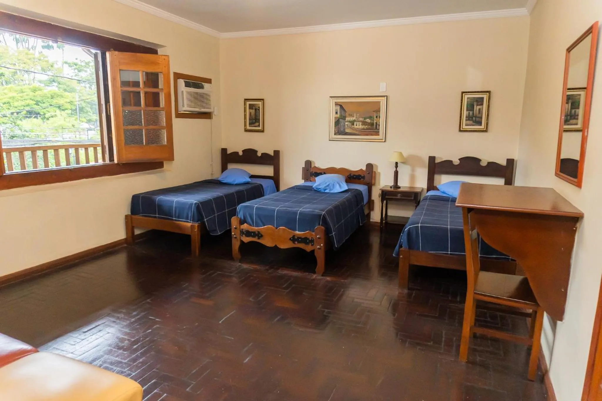 Bed in Hotel Colonial