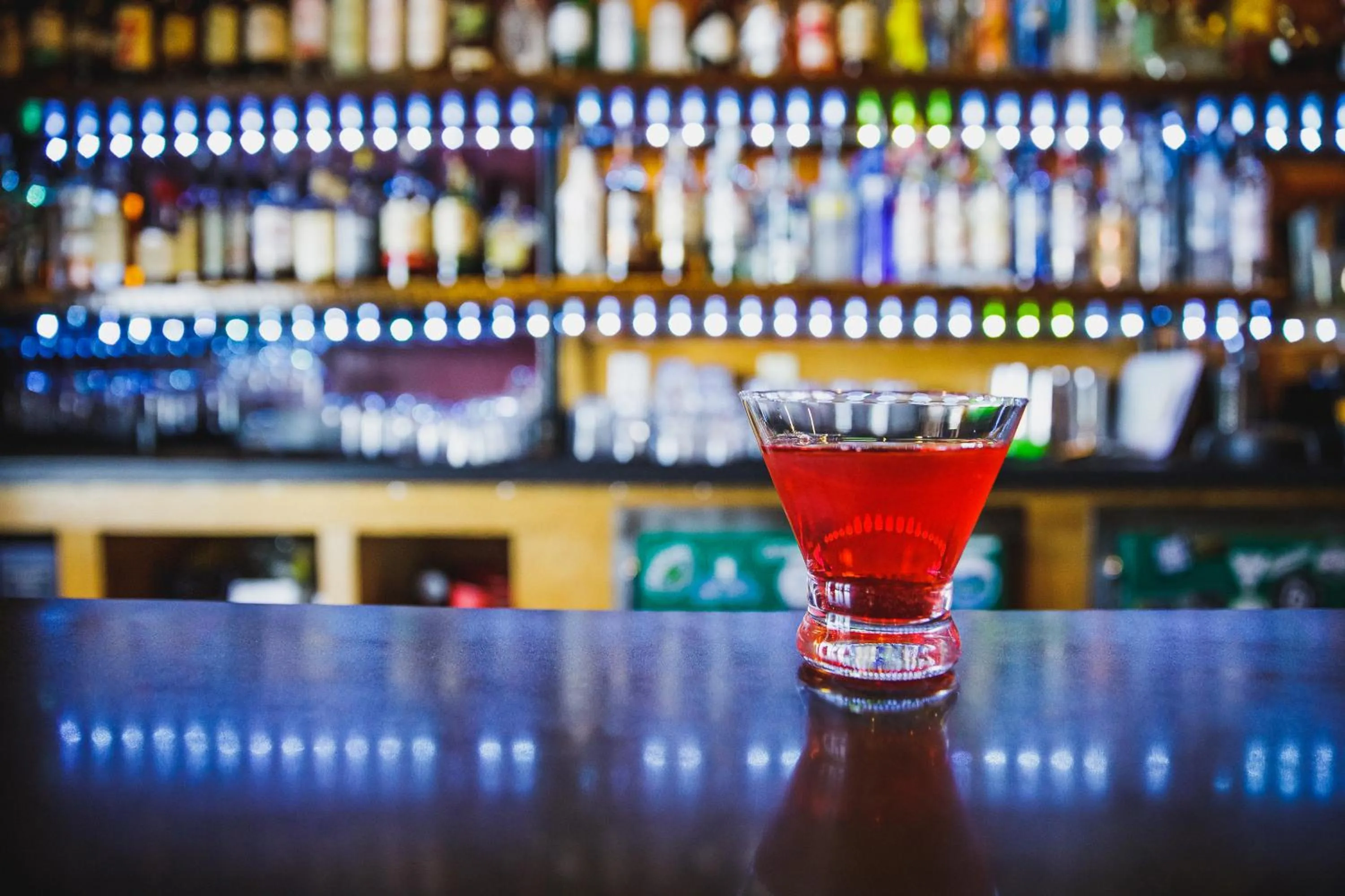 Lounge or bar in Ninepipes Lodge