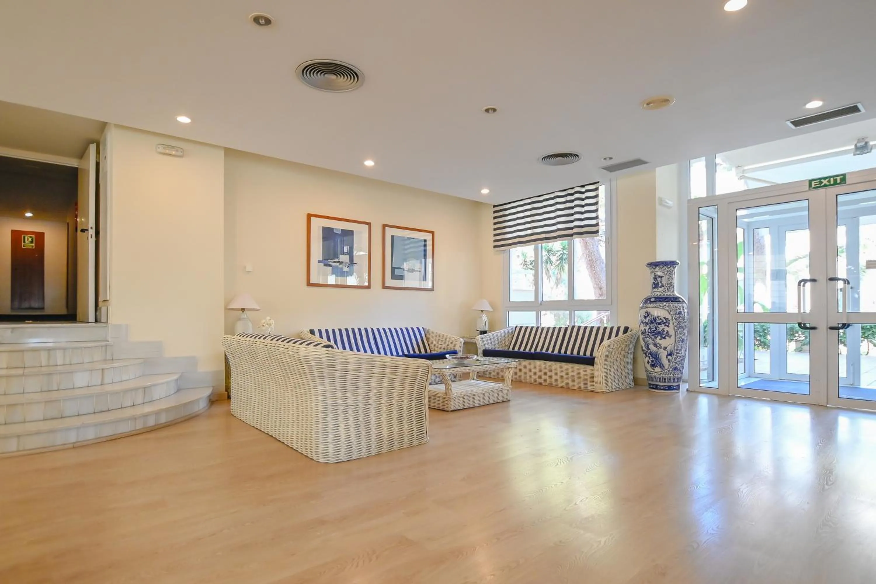 Lobby or reception in O7 Club Cala Ratjada