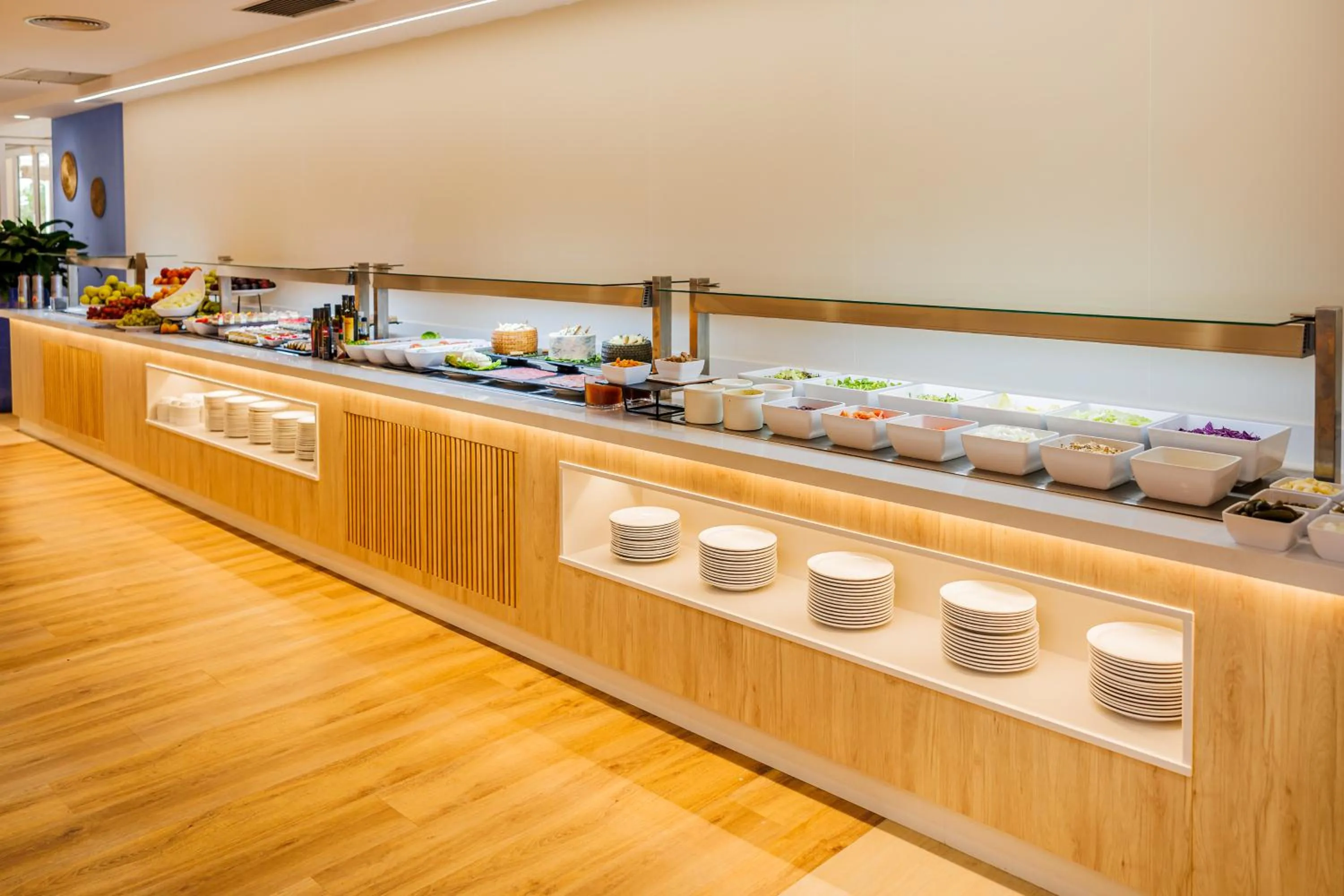 Restaurant/places to eat in O7 Club Cala Ratjada