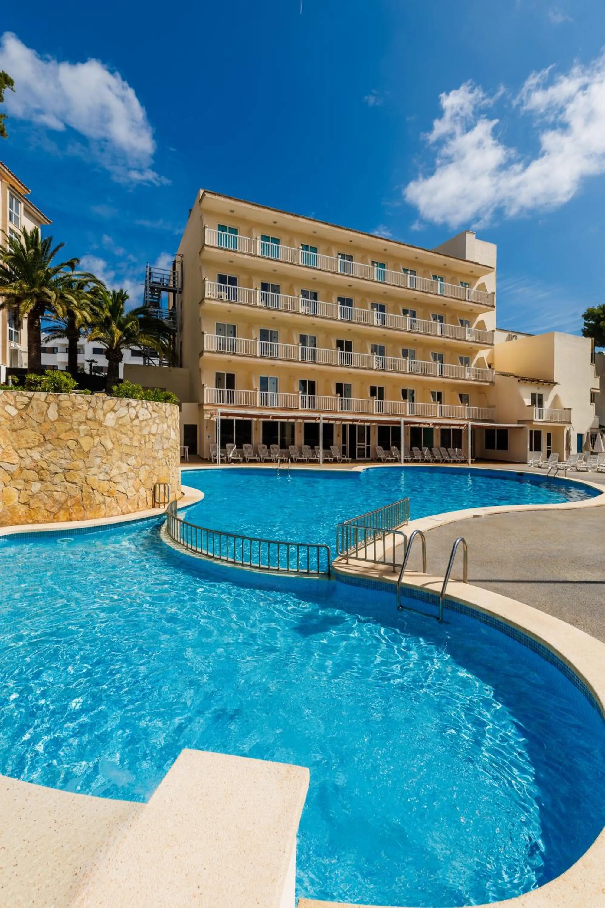 Property building in O7 Club Cala Ratjada