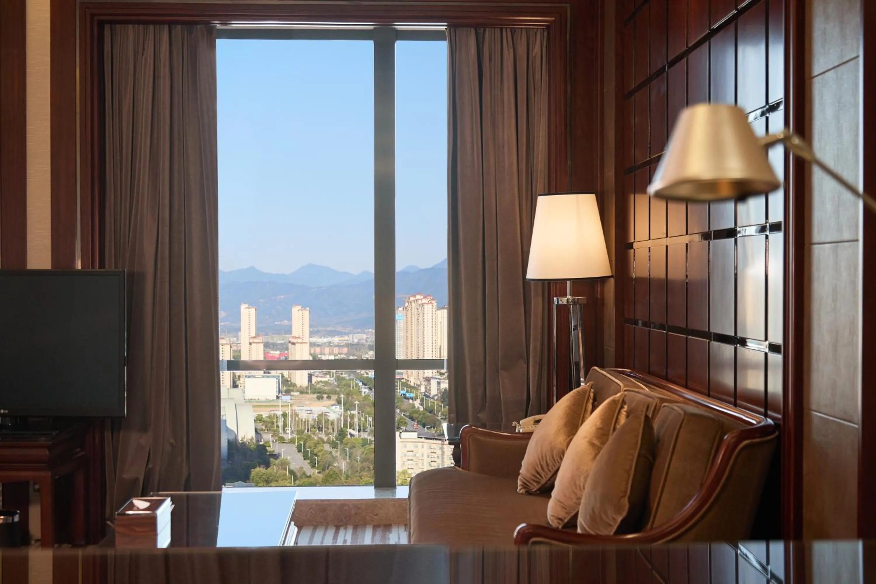 Seating area in Wyndham Grand Plaza Royale Chenzhou