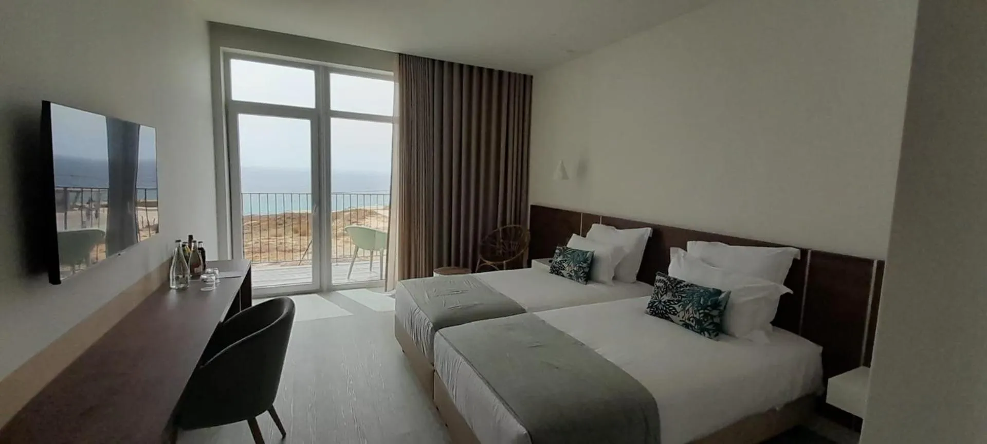 Bed in Porto Covo Praia Hotel & SPA