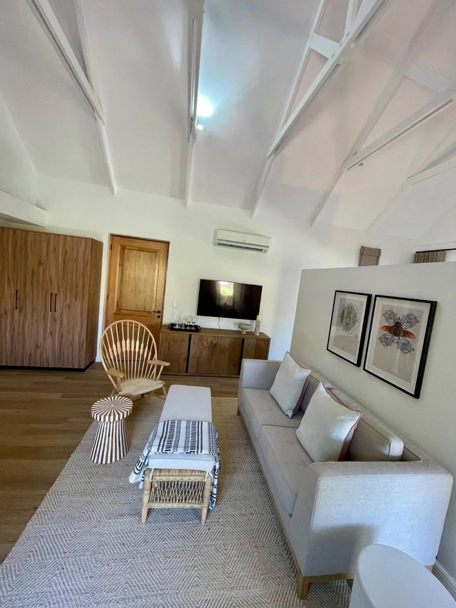 TV and multimedia in Mountain Cottages at Haskell Vineyard