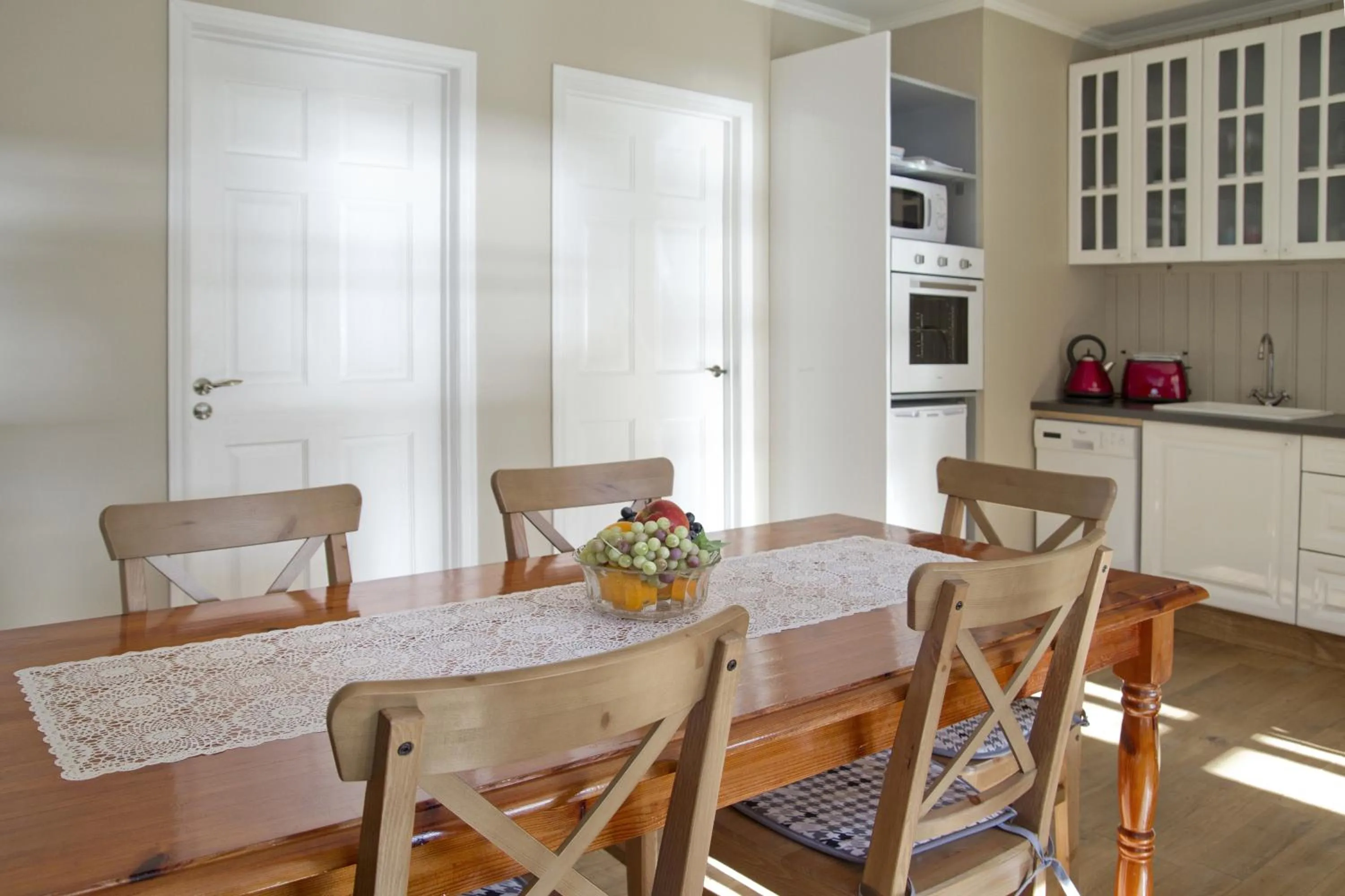 Dining area in Lónsleira Apartments