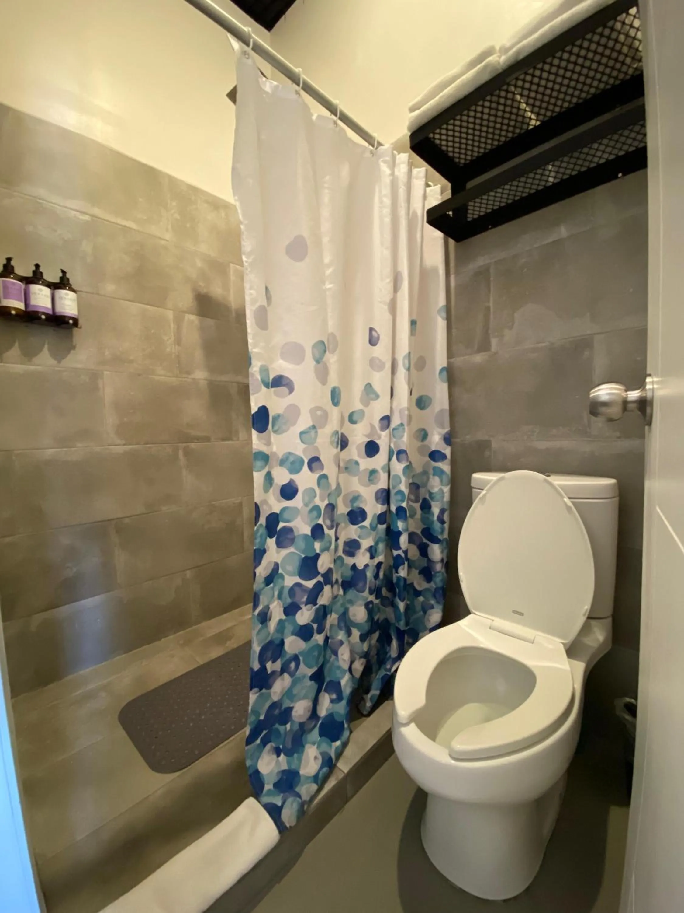 Shower in Hotel NEXT