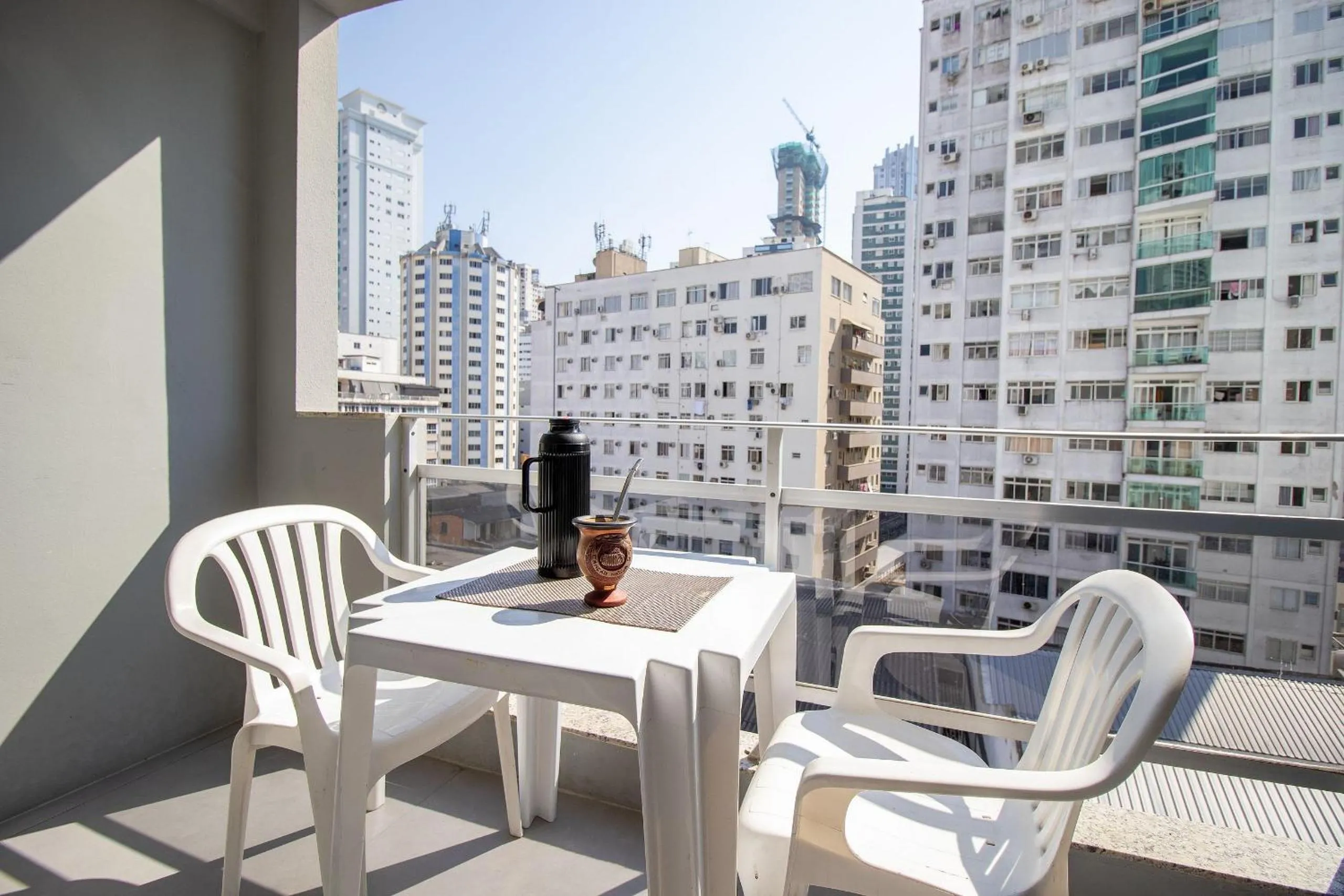 MY72 - Próx ao Calçadão, Climatizado, TV Smart