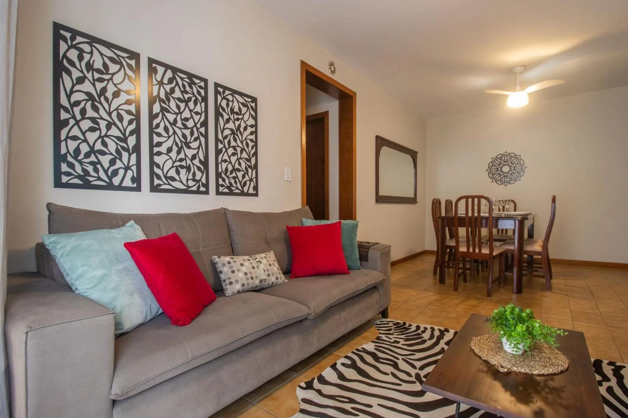 PRG111 - 4 Dorm, Climatizado, Próx a Av. Brasil