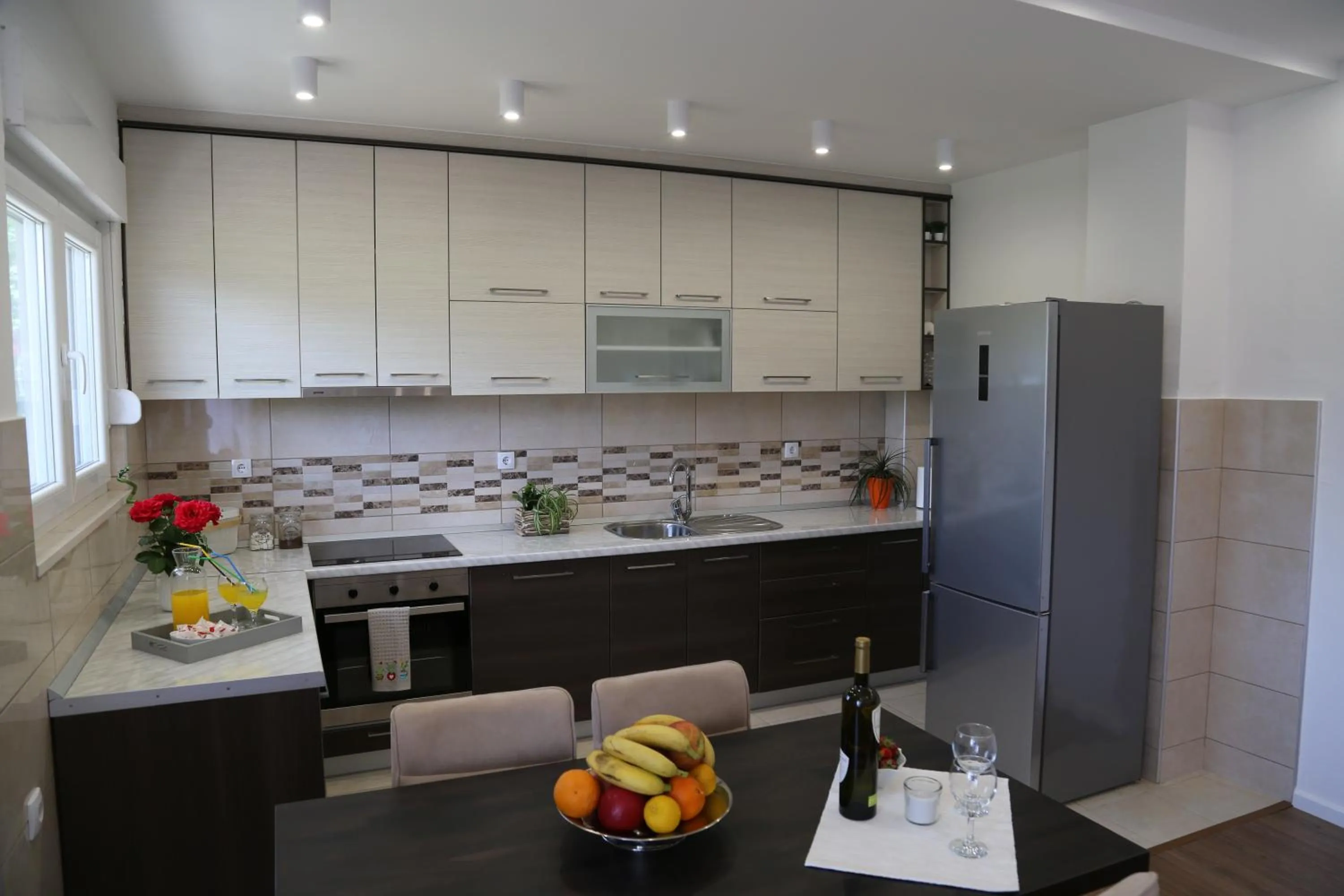 Kitchen or kitchenette in Garden House Apartment
