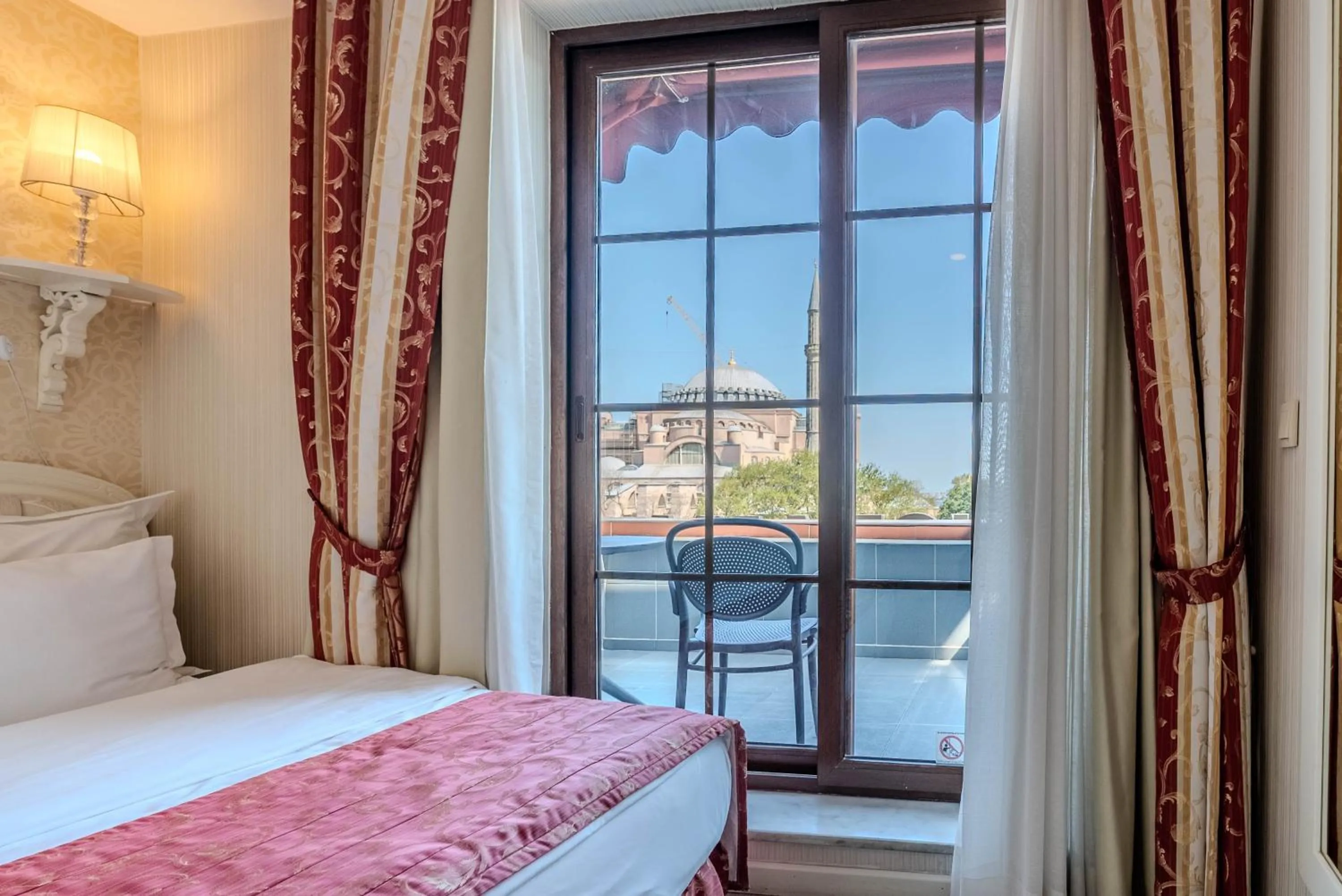 Property building, Bed in The And Hotel Sultanahmet - Special Category