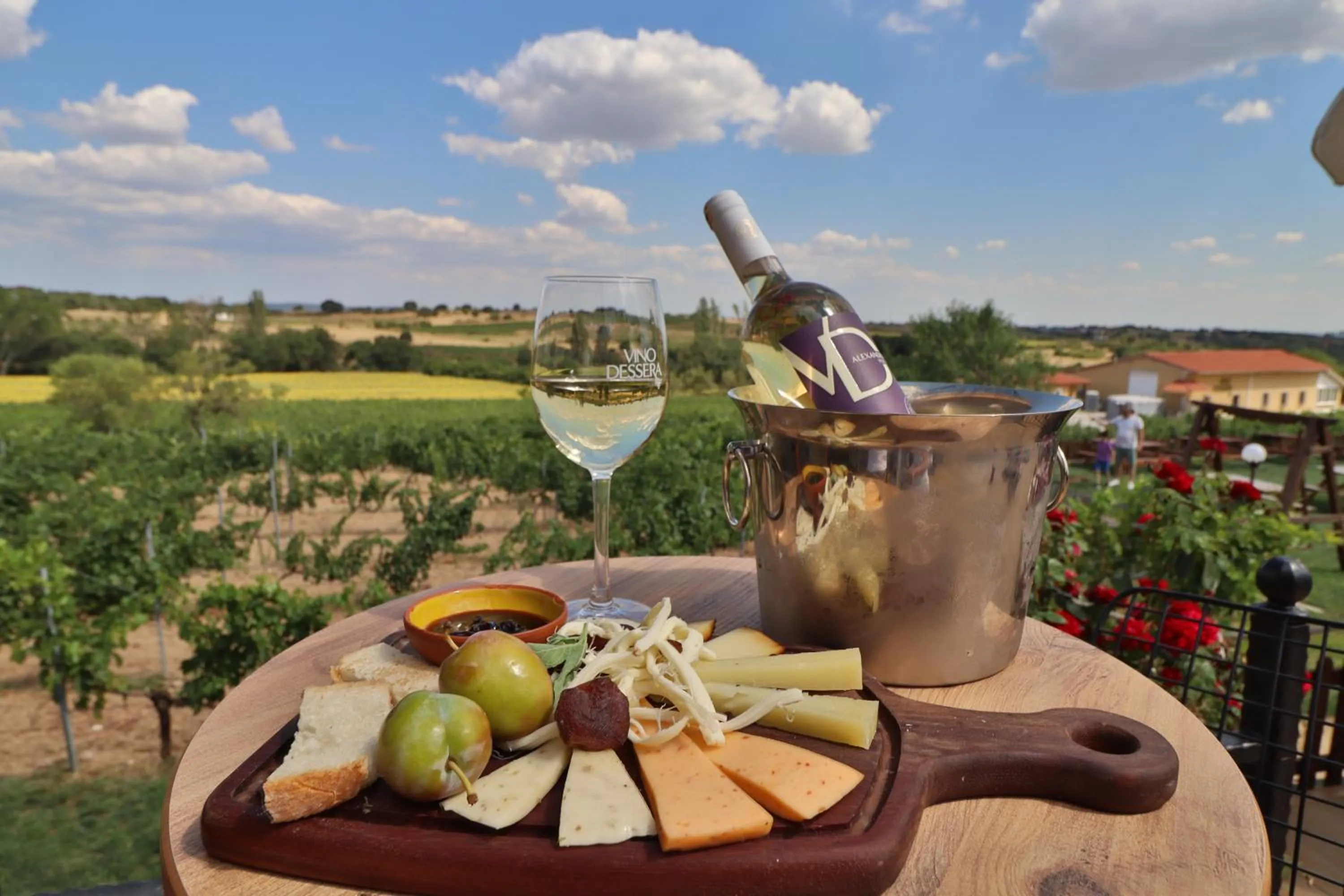 Restaurant/places to eat in Dessera Vineyards Hotel