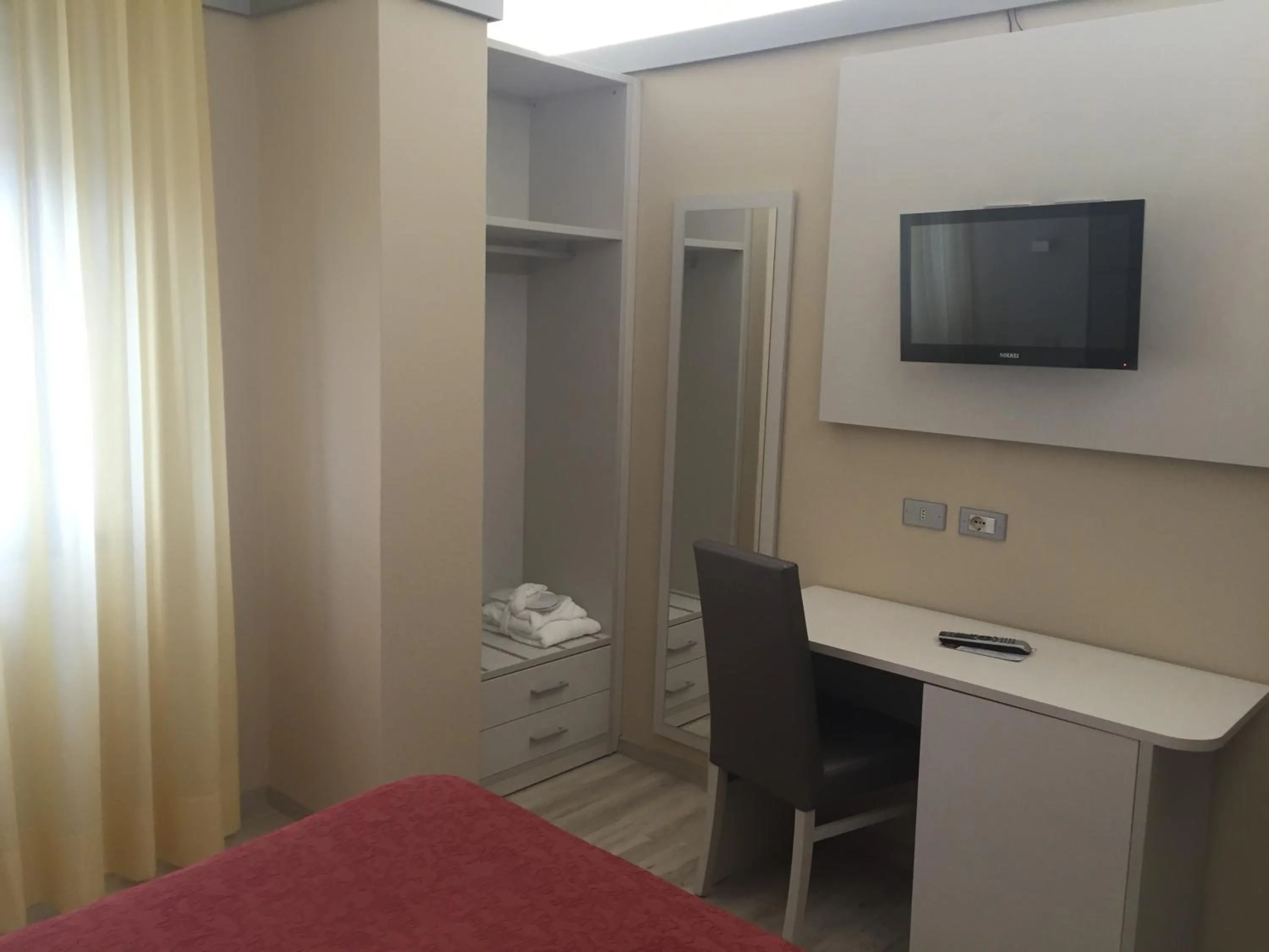 Day, Bed in Hotel Elisabeth Due