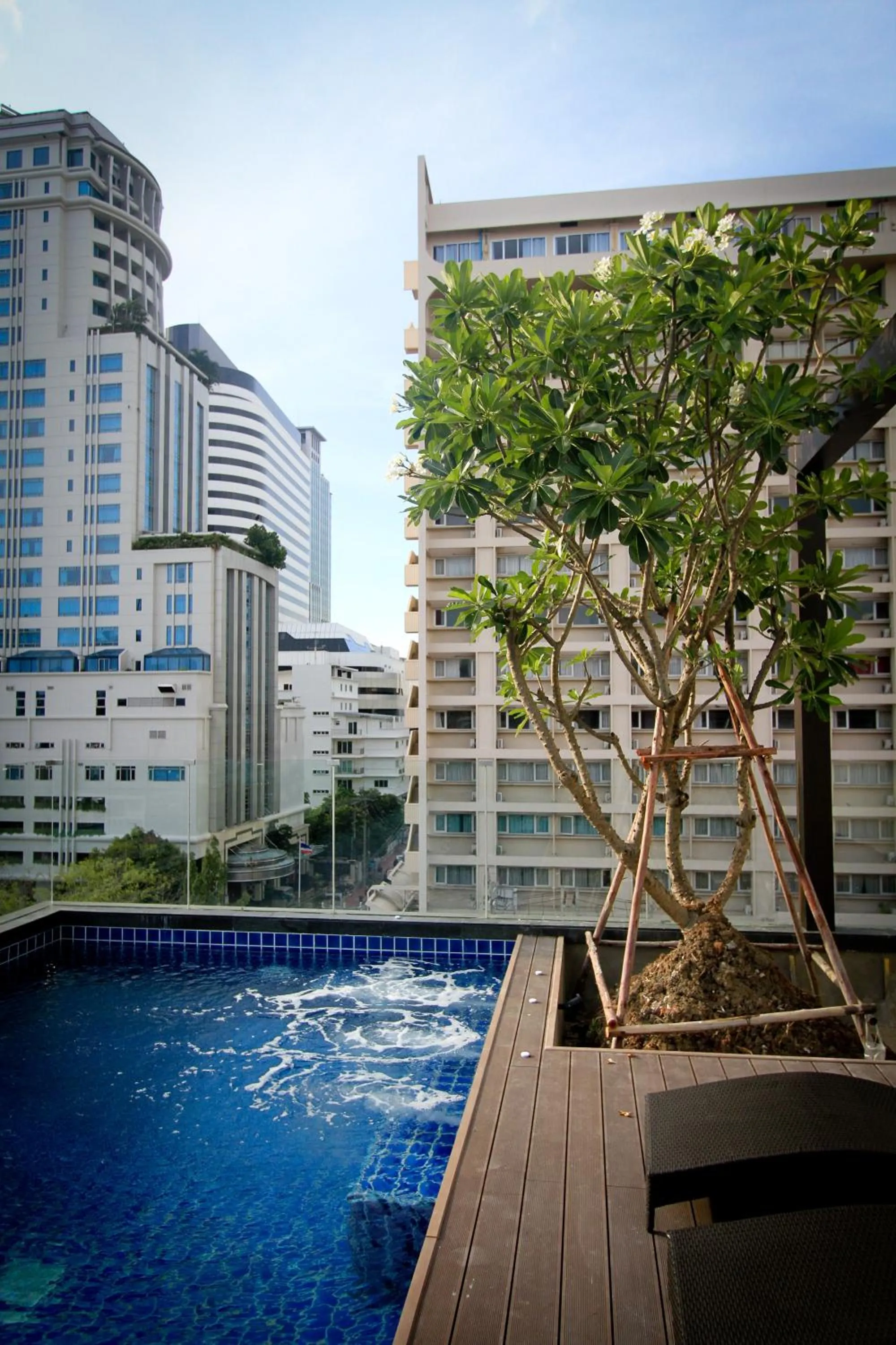 Swimming pool in Hotel Icon Bangkok Sukhumvit 2