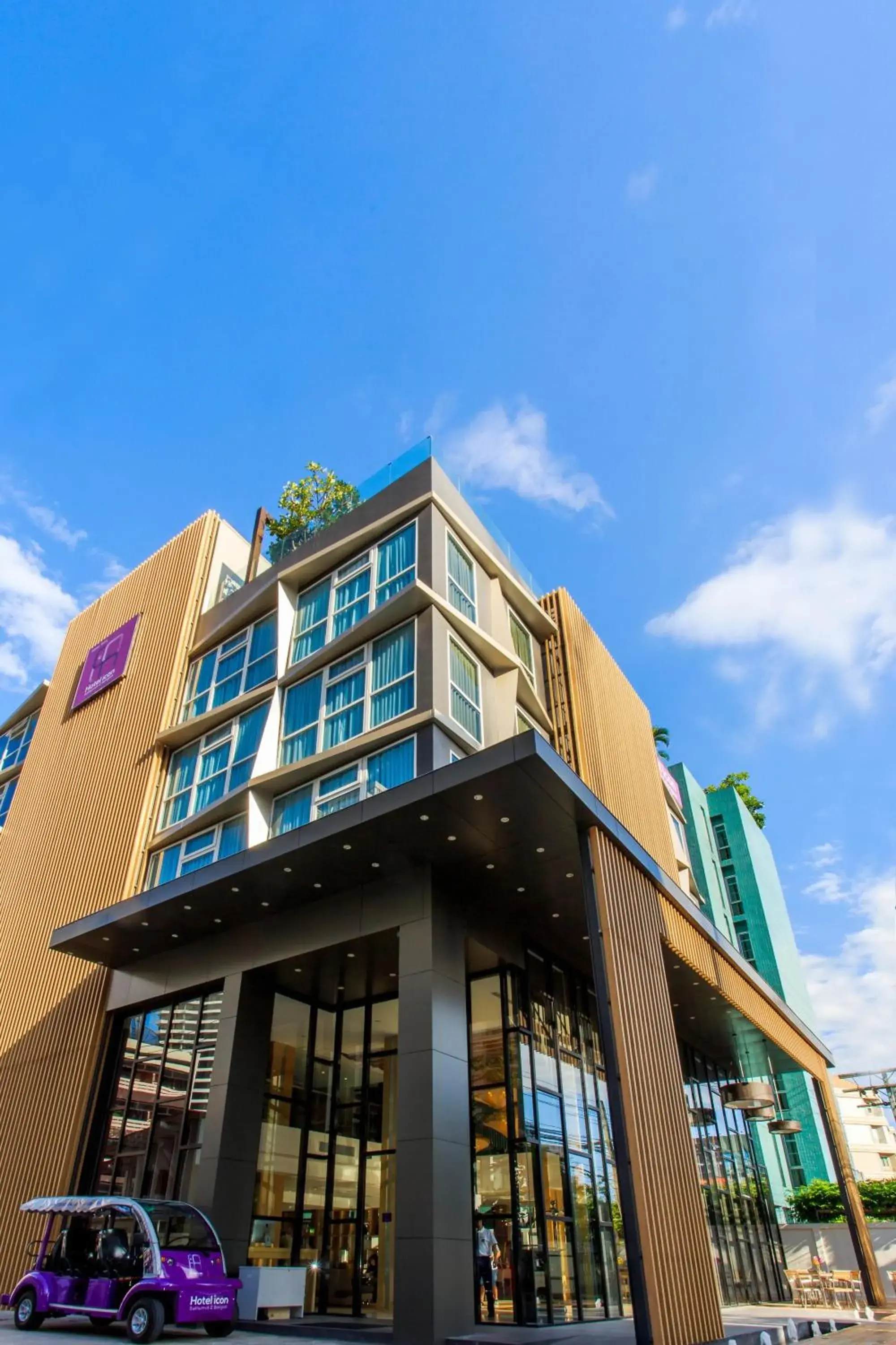 Facade/entrance in Hotel Icon Bangkok Sukhumvit 2 Facade/entrance in Hotel Icon Bangkok Sukhumvit 2